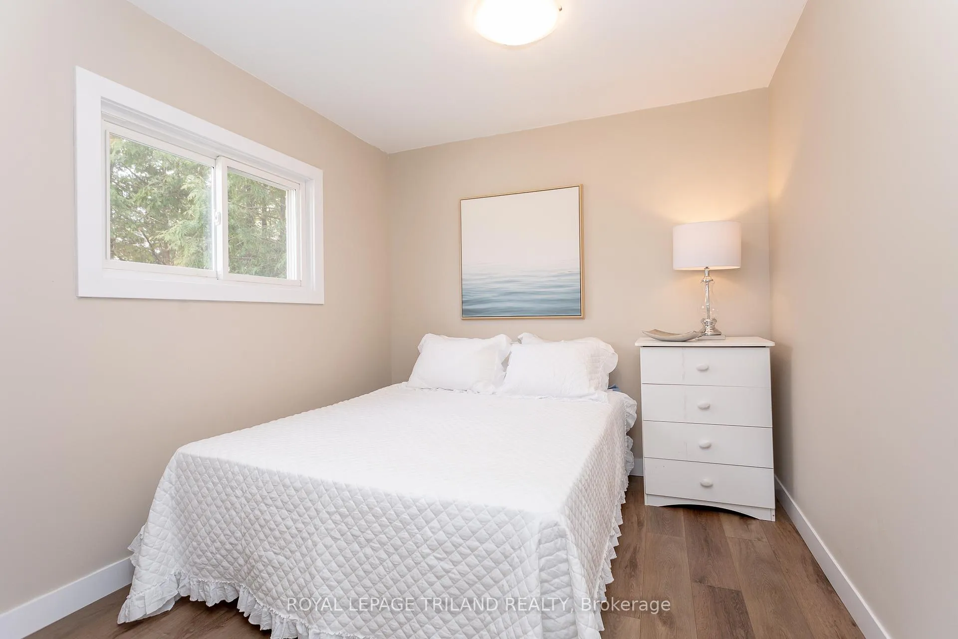 Photo 13 of 20927 Lakeside Drive, Thames Centre, Rural Thames Centre — HOMEH