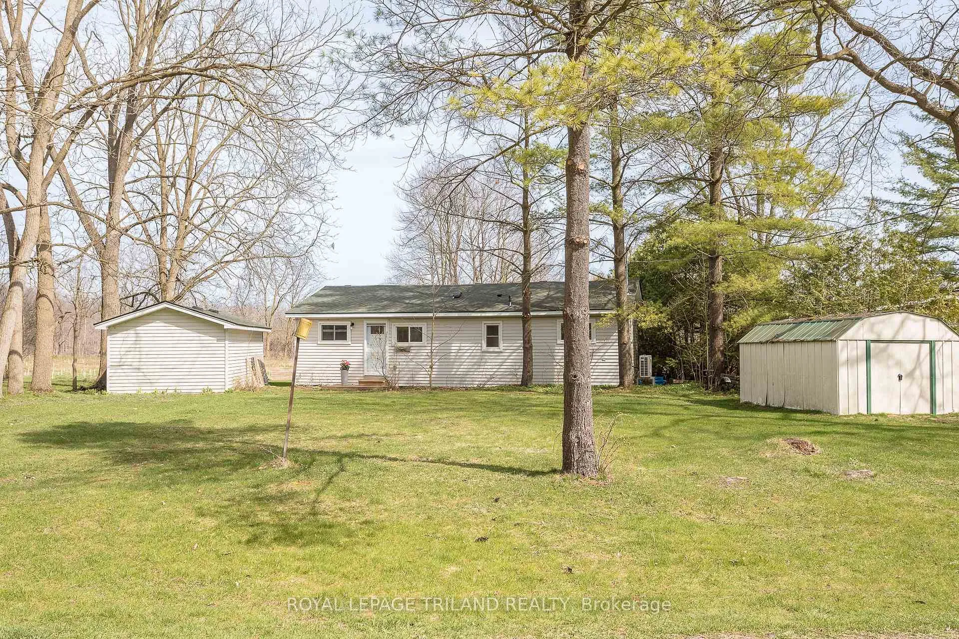 Photo 24 of 20927 Lakeside Drive, Thames Centre, Rural Thames Centre — HOMEH