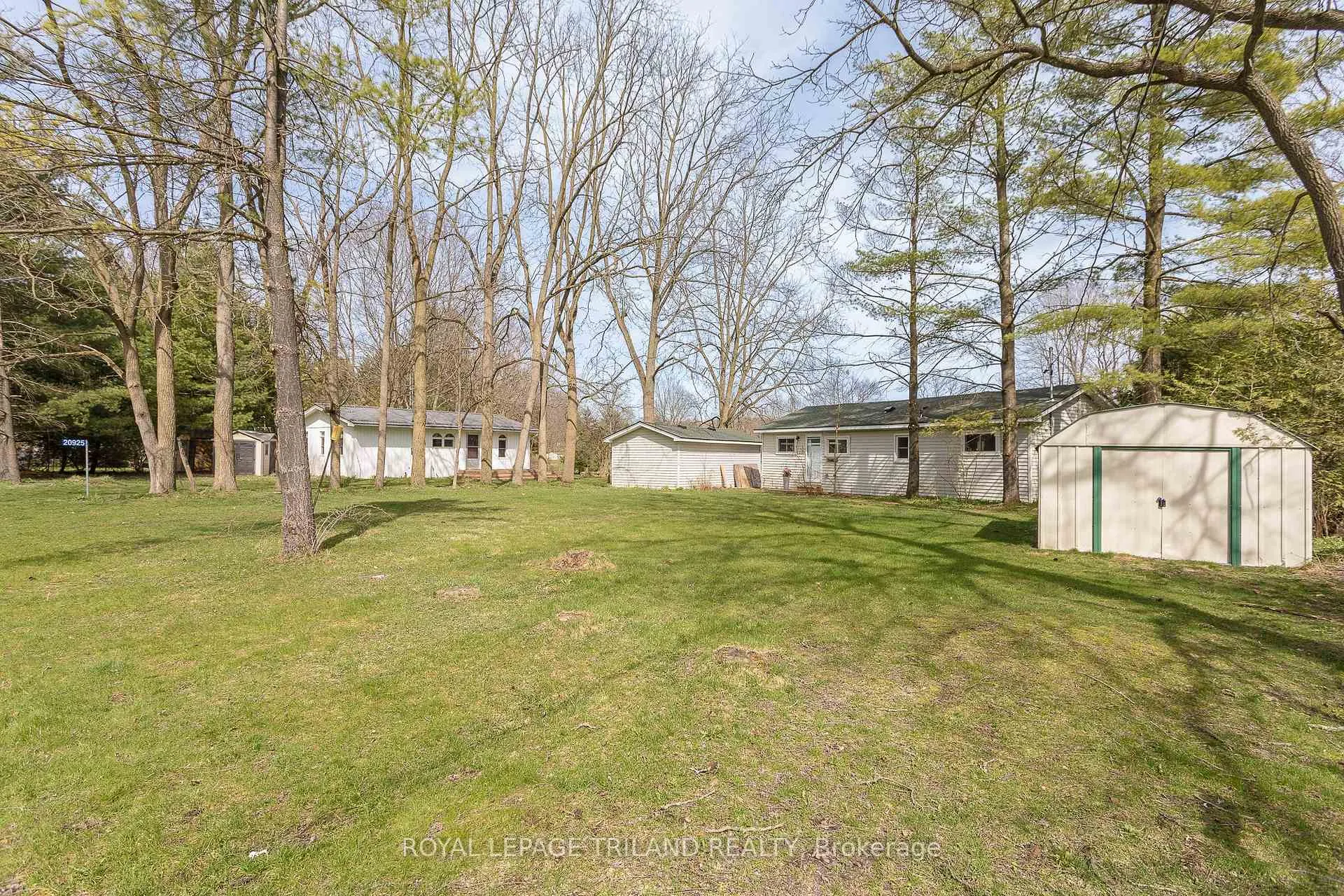 Photo 25 of 20927 Lakeside Drive, Thames Centre, Rural Thames Centre — HOMEH