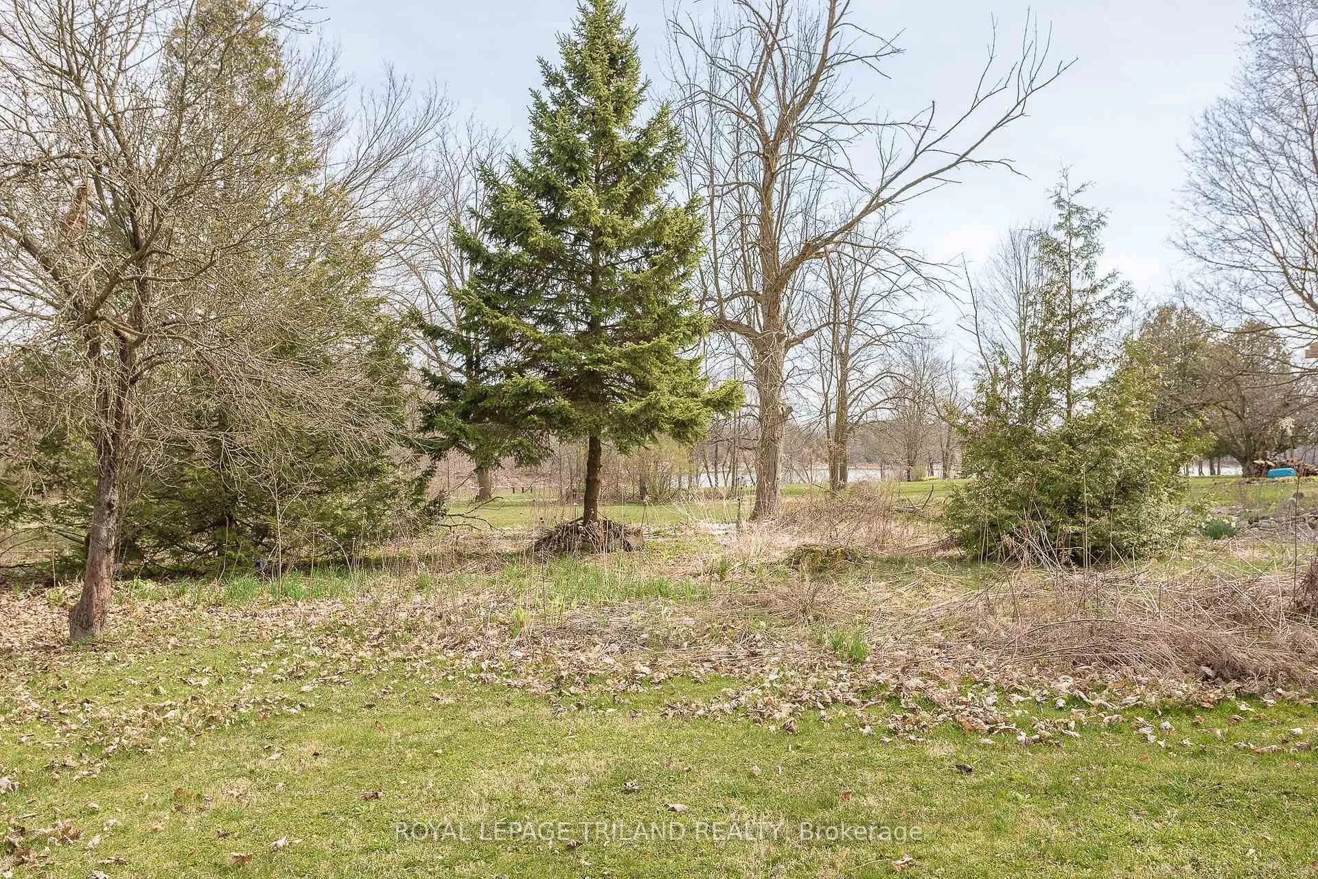 Photo 30 of 20927 Lakeside Drive, Thames Centre, Rural Thames Centre — HOMEH