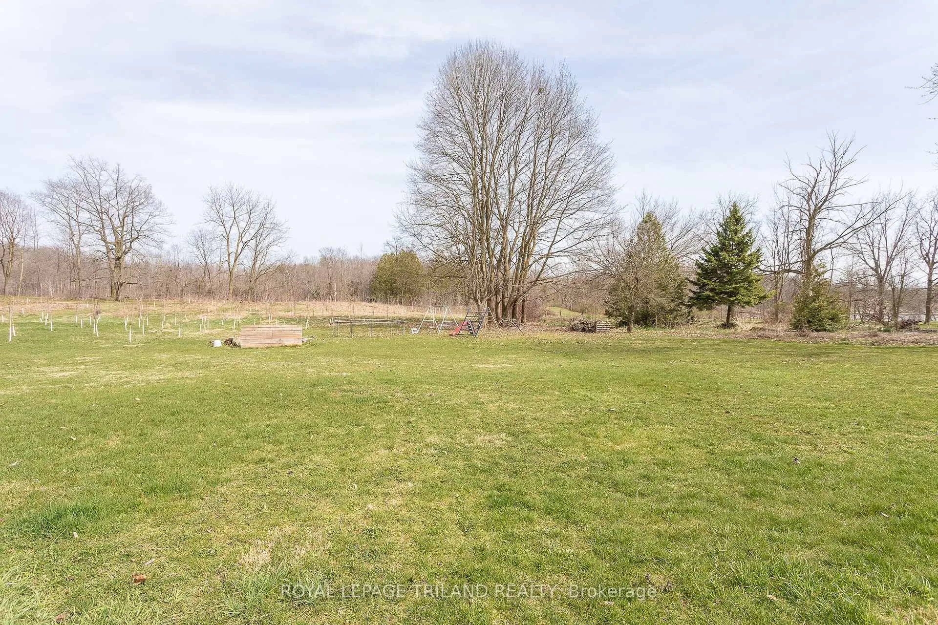 Photo 31 of 20927 Lakeside Drive, Thames Centre, Rural Thames Centre — HOMEH