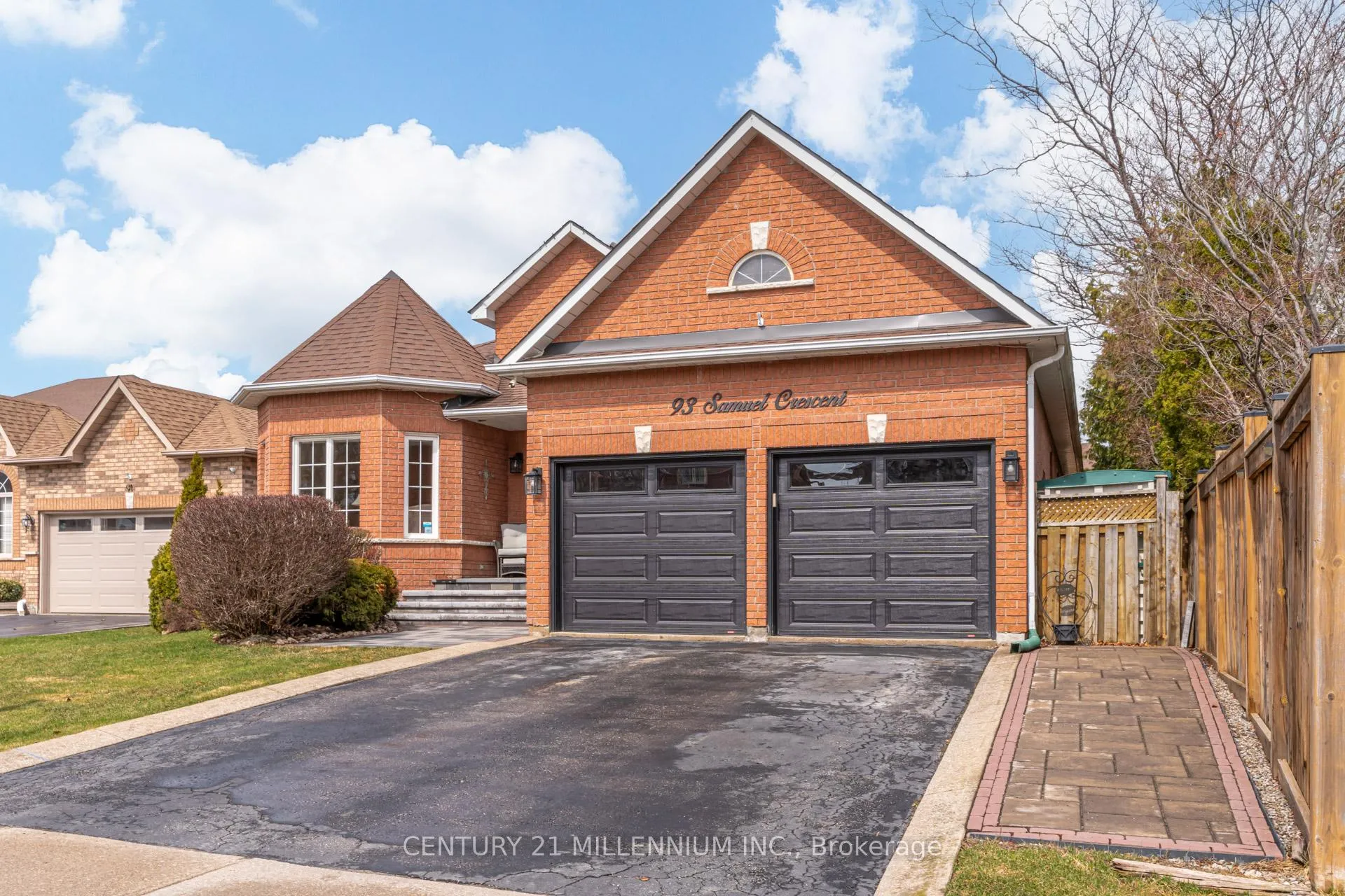 Photo 1 of 93 Samuel Crescent, Halton Hills, Georgetown — HOMEH