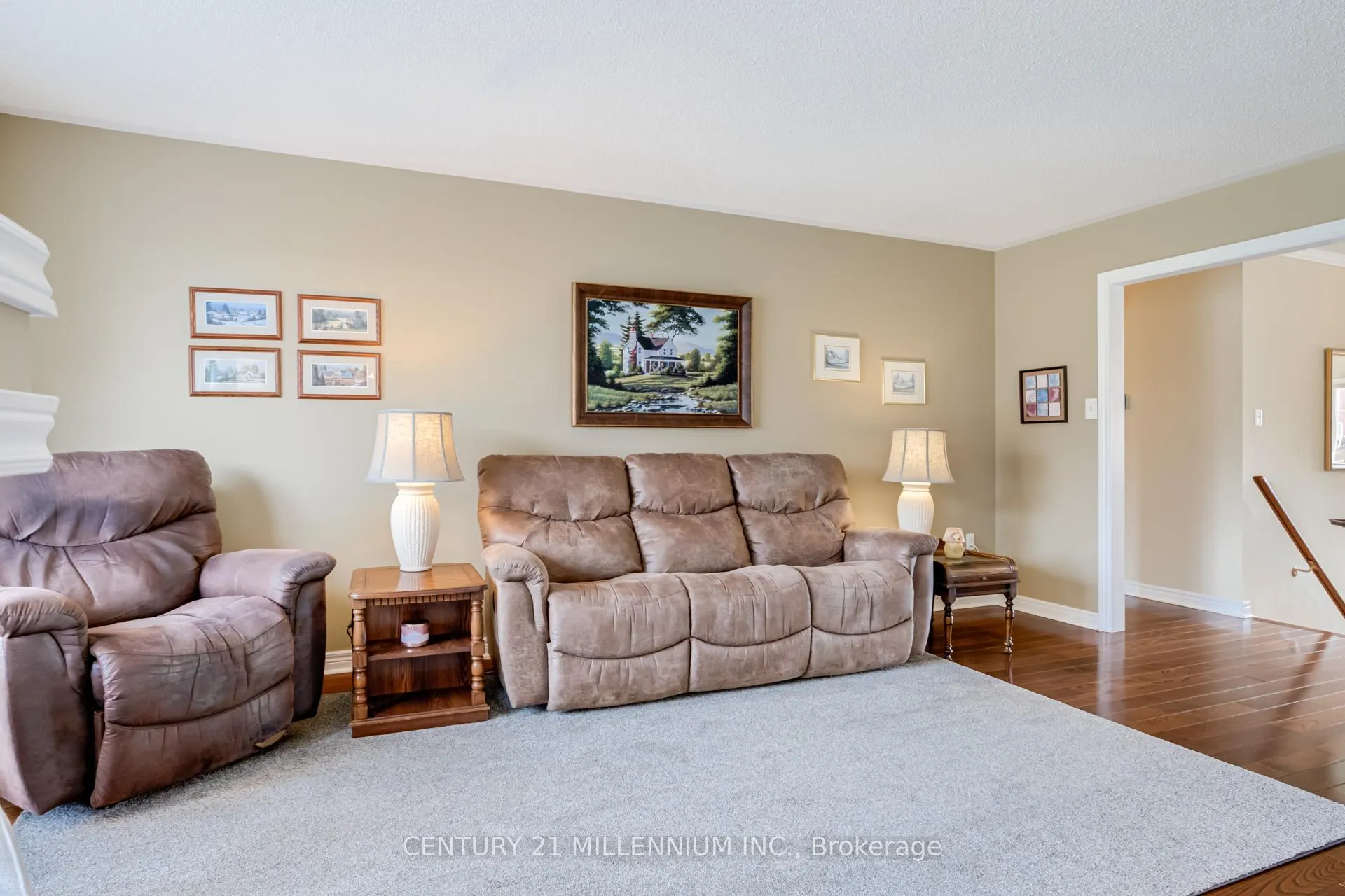 Photo 10 of 93 Samuel Crescent, Halton Hills, Georgetown — HOMEH