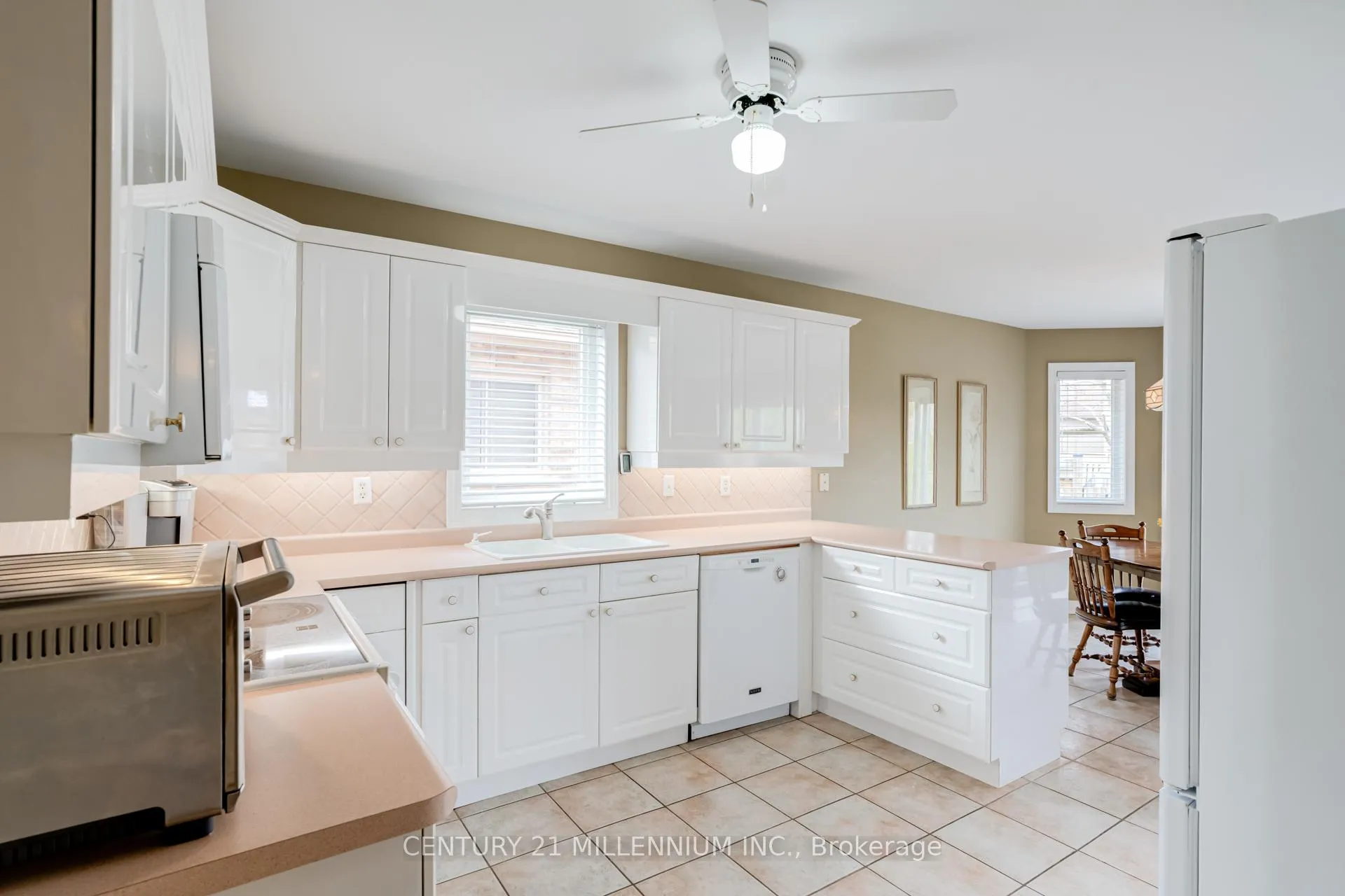 Photo 14 of 93 Samuel Crescent, Halton Hills, Georgetown — HOMEH