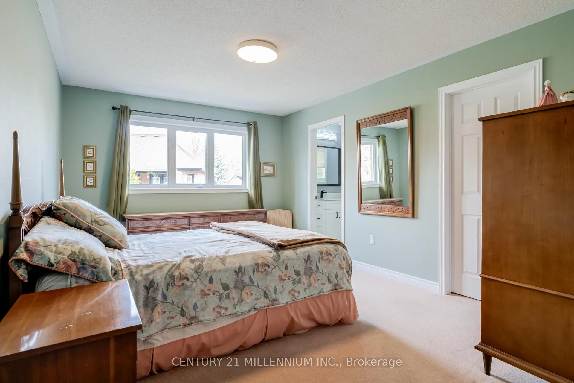 Photo 16 of 93 Samuel Crescent, Halton Hills, Georgetown — HOMEH