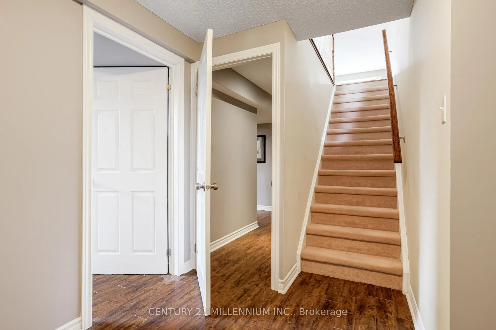 Photo 25 of 93 Samuel Crescent, Halton Hills, Georgetown — HOMEH