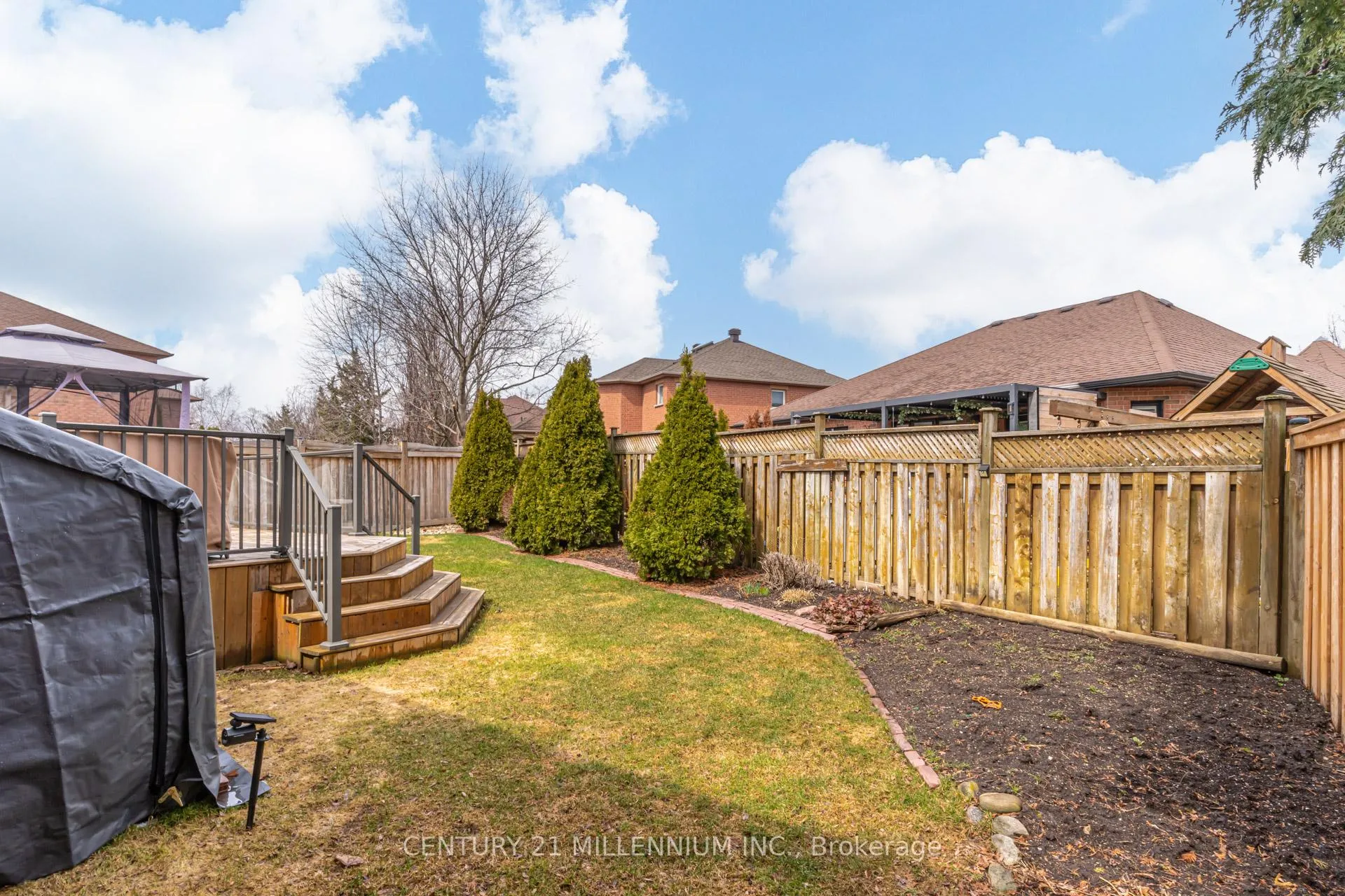 Photo 38 of 93 Samuel Crescent, Halton Hills, Georgetown — HOMEH