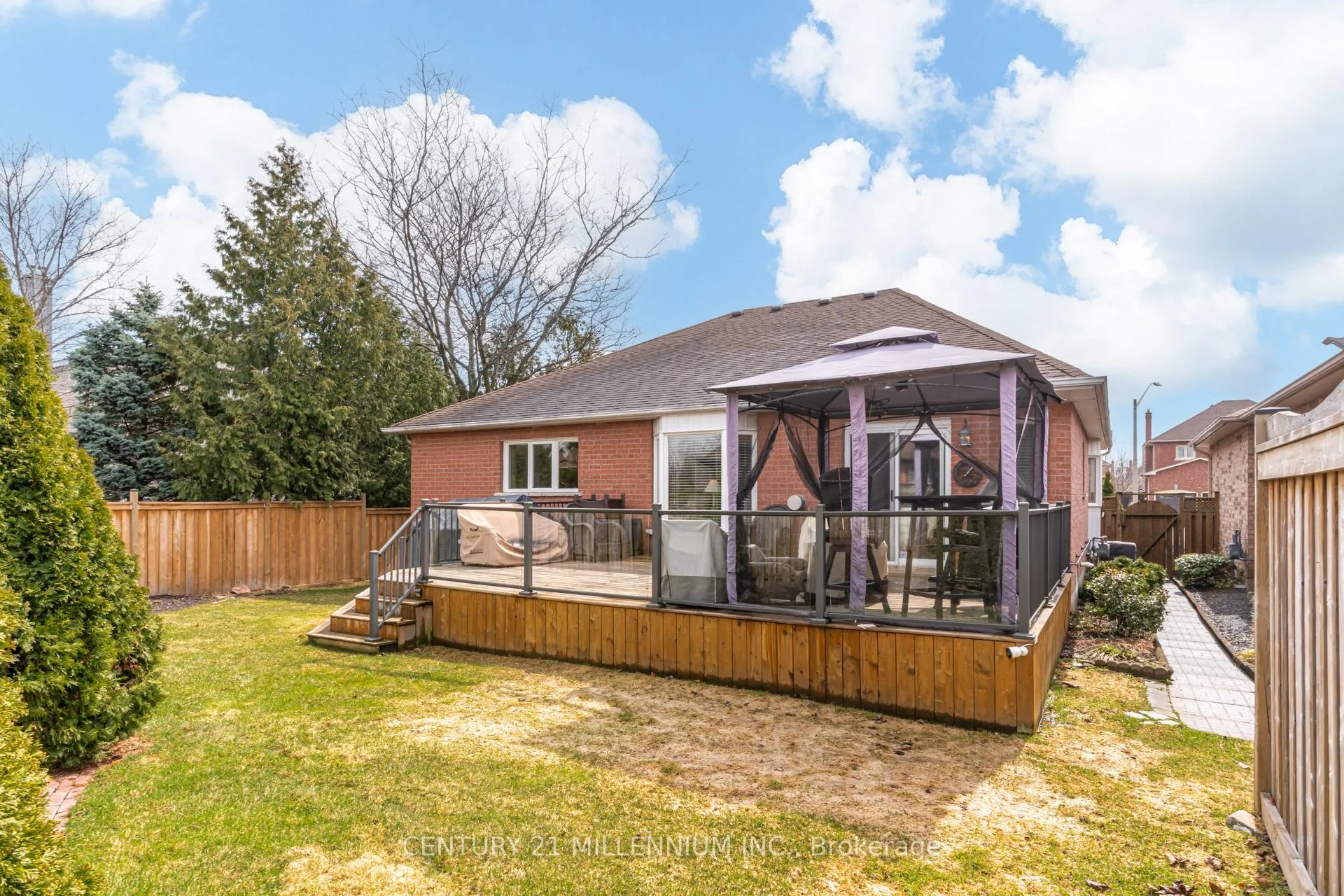 Photo 40 of 93 Samuel Crescent, Halton Hills, Georgetown — HOMEH