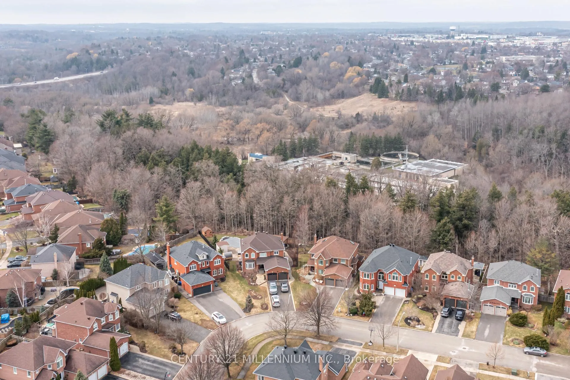 Photo 44 of 93 Samuel Crescent, Halton Hills, Georgetown — HOMEH