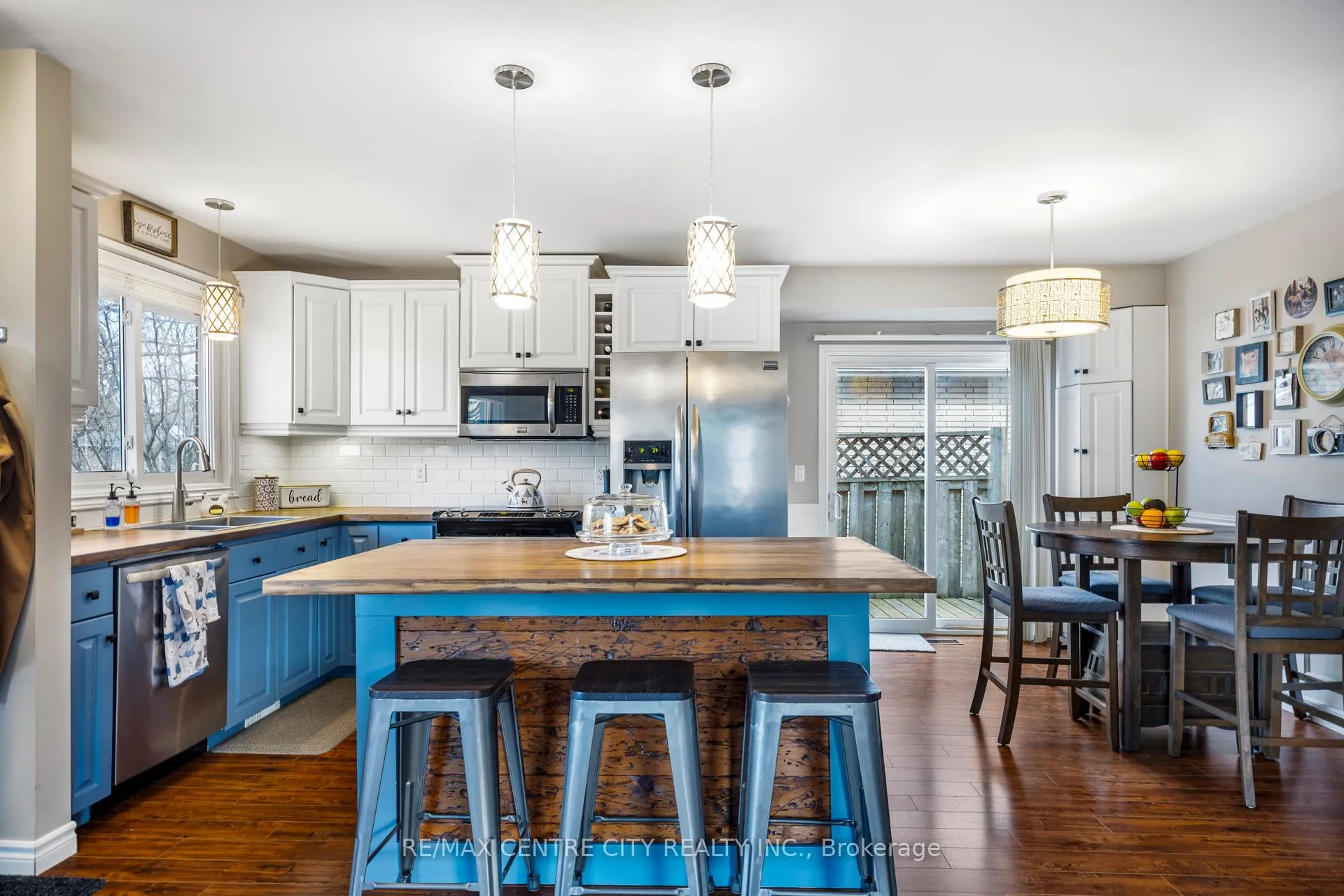 Photo 7 of 18 Highview Drive, St. Thomas — HOMEH