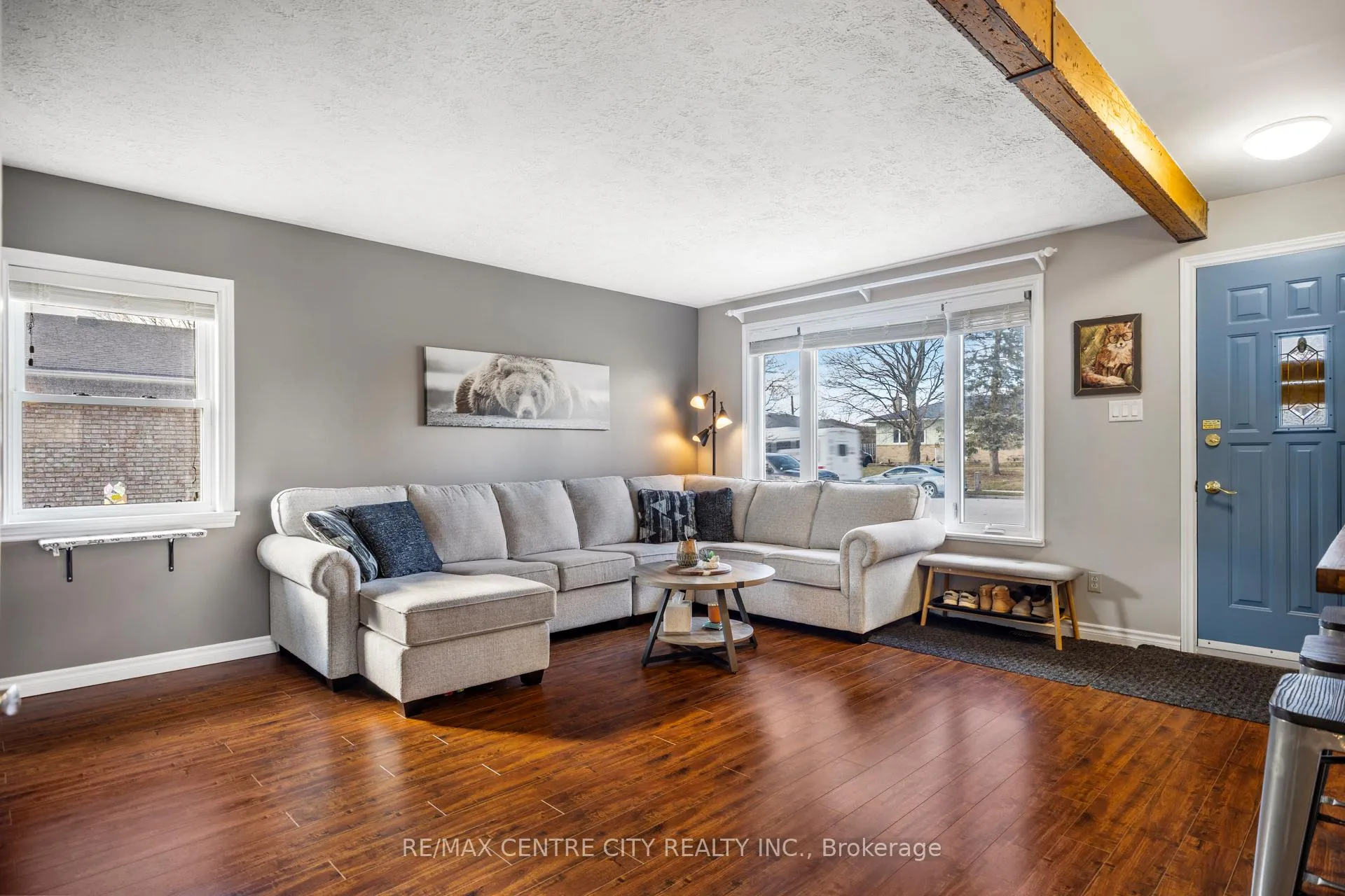 Photo 11 of 18 Highview Drive, St. Thomas — HOMEH