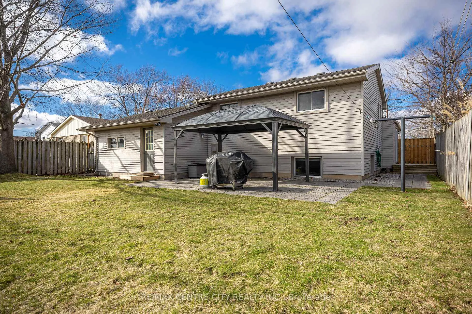 Photo 30 of 18 Highview Drive, St. Thomas — HOMEH