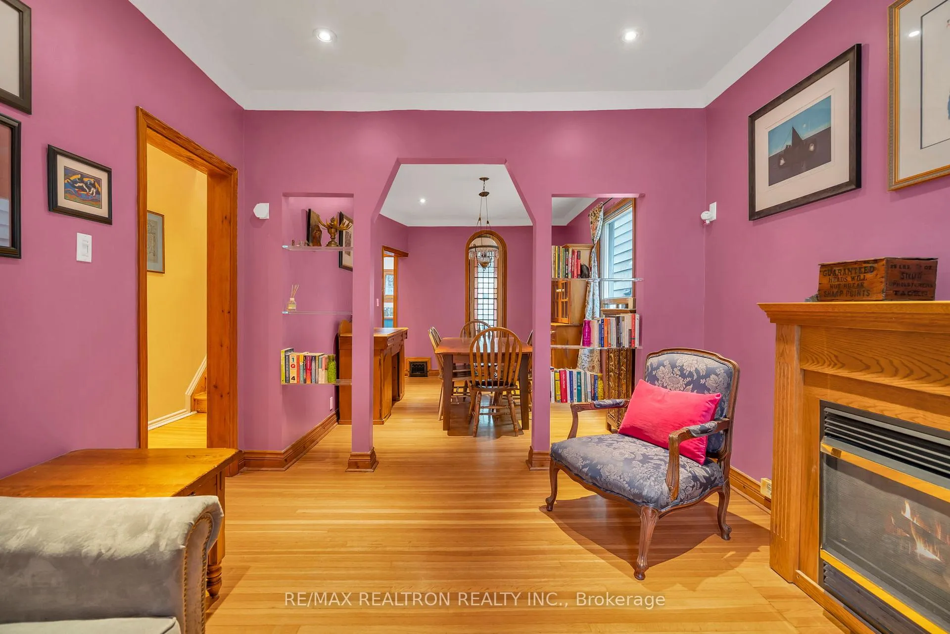 Photo 4 of 17 Baltic Avenue, Toronto, Danforth — HOMEH