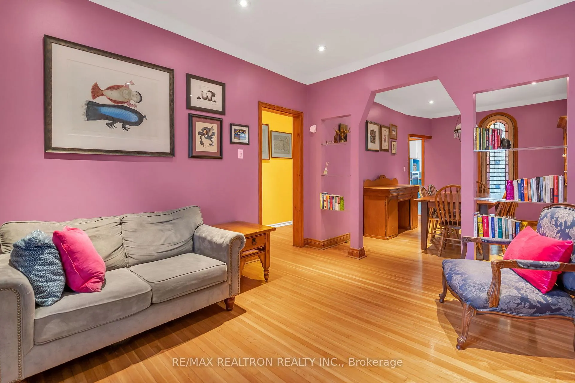 Photo 5 of 17 Baltic Avenue, Toronto, Danforth — HOMEH