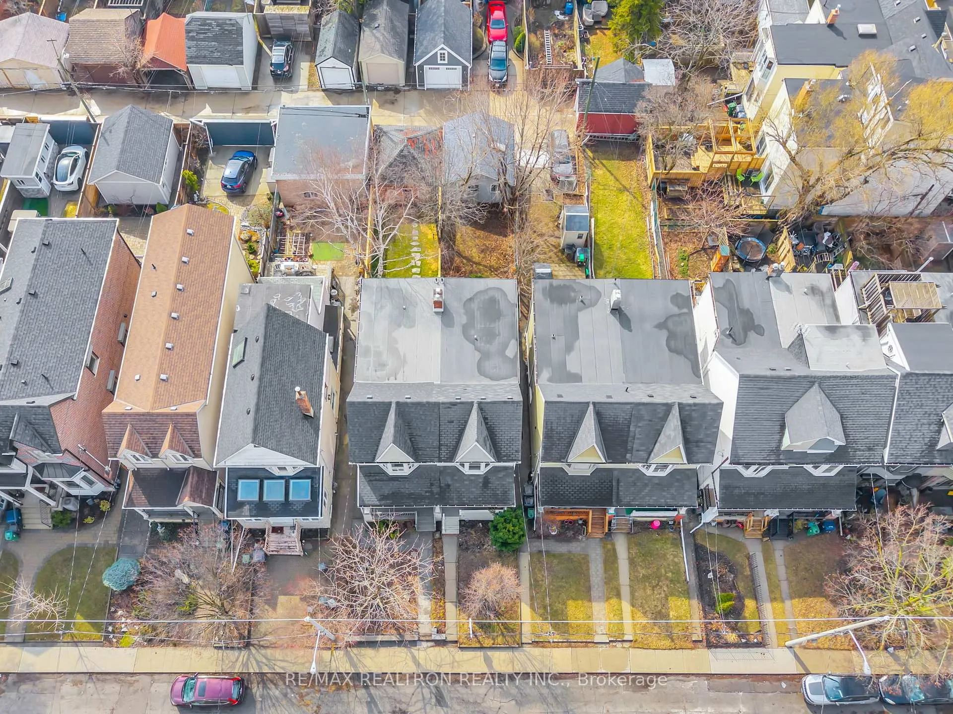 Photo 21 of 17 Baltic Avenue, Toronto, Danforth — HOMEH