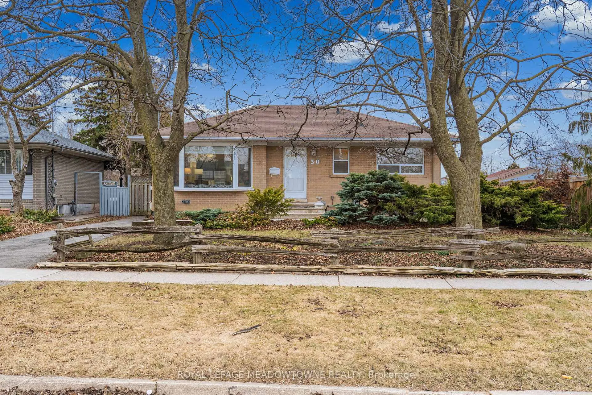Photo 1 of 30 Lesbury Avenue, Brampton, Brampton East — HOMEH