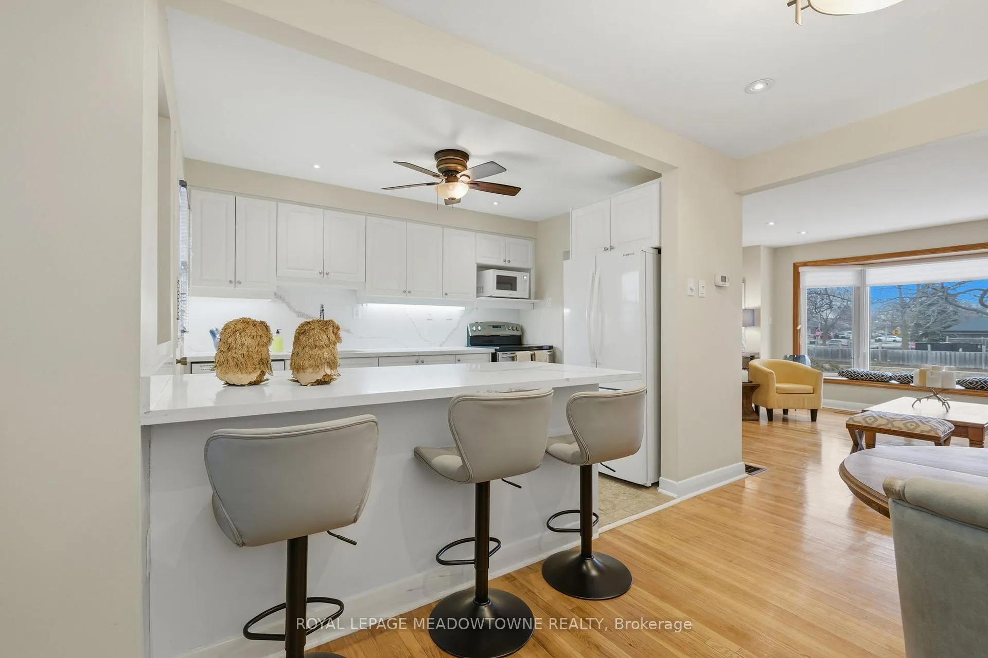 Photo 13 of 30 Lesbury Avenue, Brampton, Brampton East — HOMEH