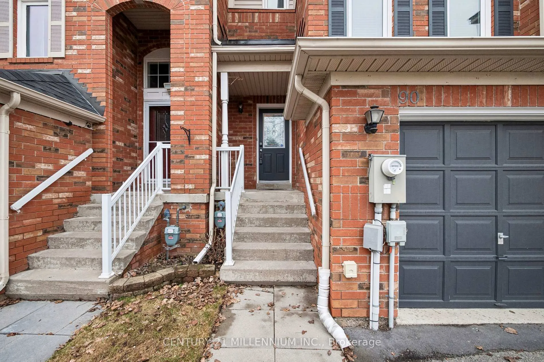Photo 5 of 90 Baywell Crescent, Aurora, Bayview Wellington — HOMEH