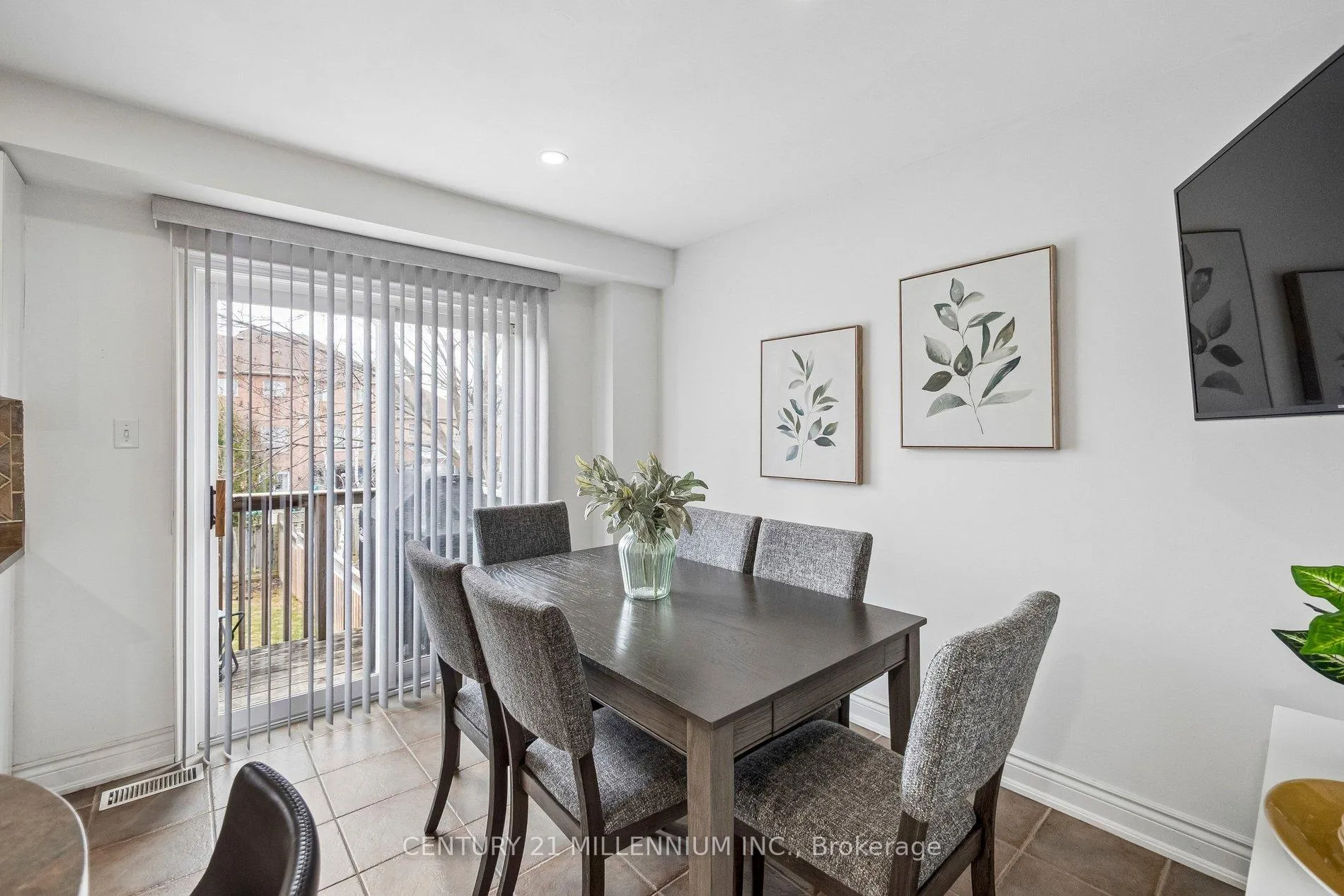Photo 20 of 90 Baywell Crescent, Aurora, Bayview Wellington — HOMEH