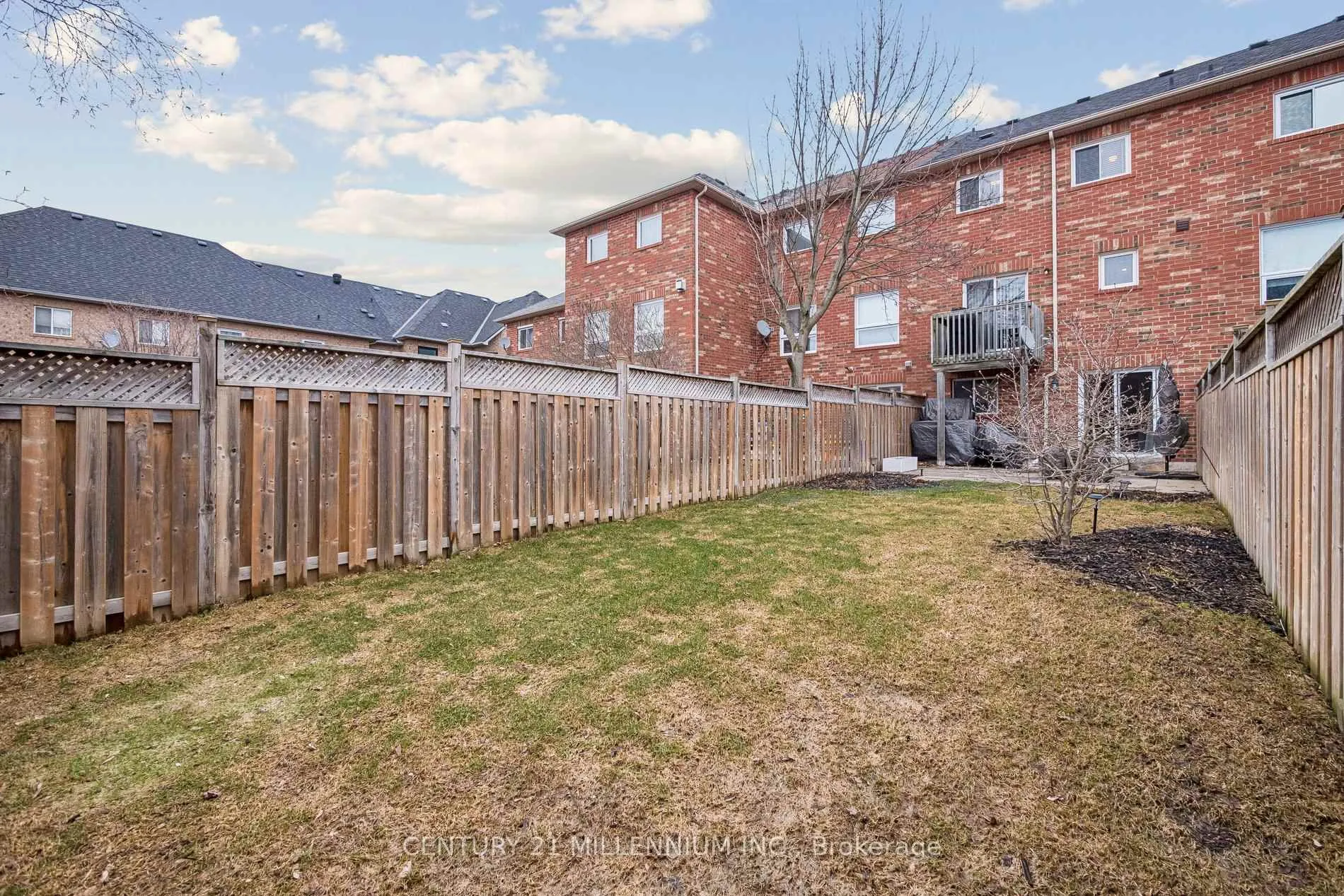 Photo 48 of 90 Baywell Crescent, Aurora, Bayview Wellington — HOMEH