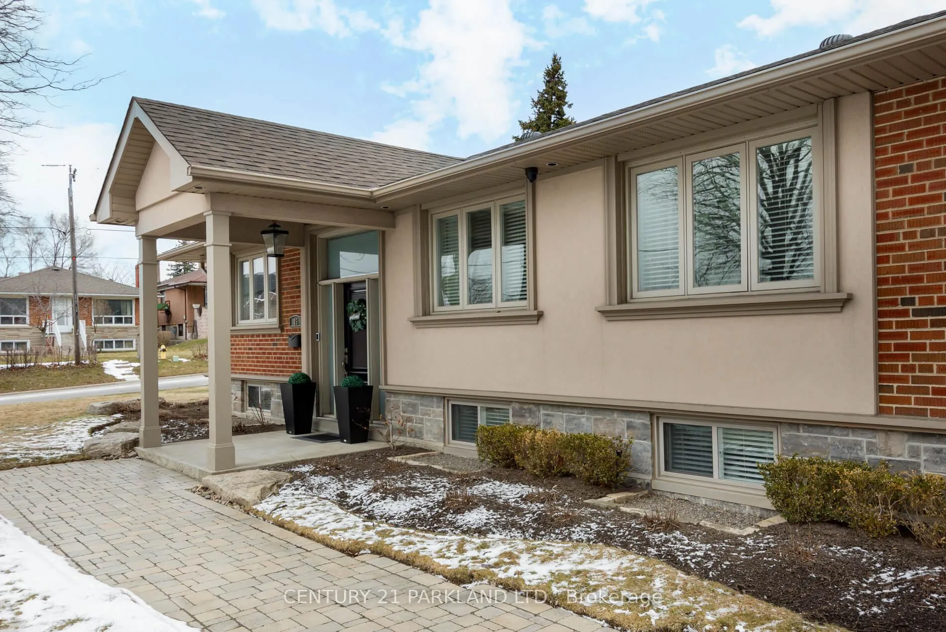 Photo 2 of 45 Deevale Road, North York, Downsview-Roding-CFB — HOMEH