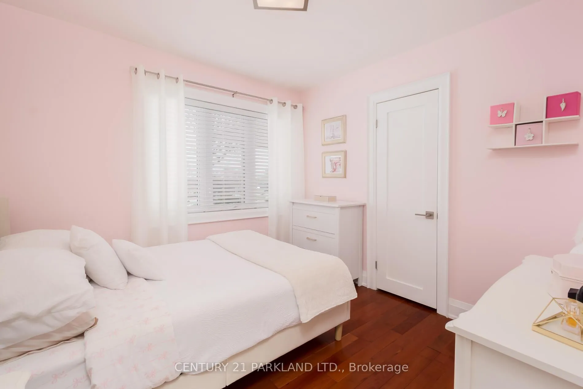 Photo 19 of 45 Deevale Road, North York, Downsview-Roding-CFB — HOMEH