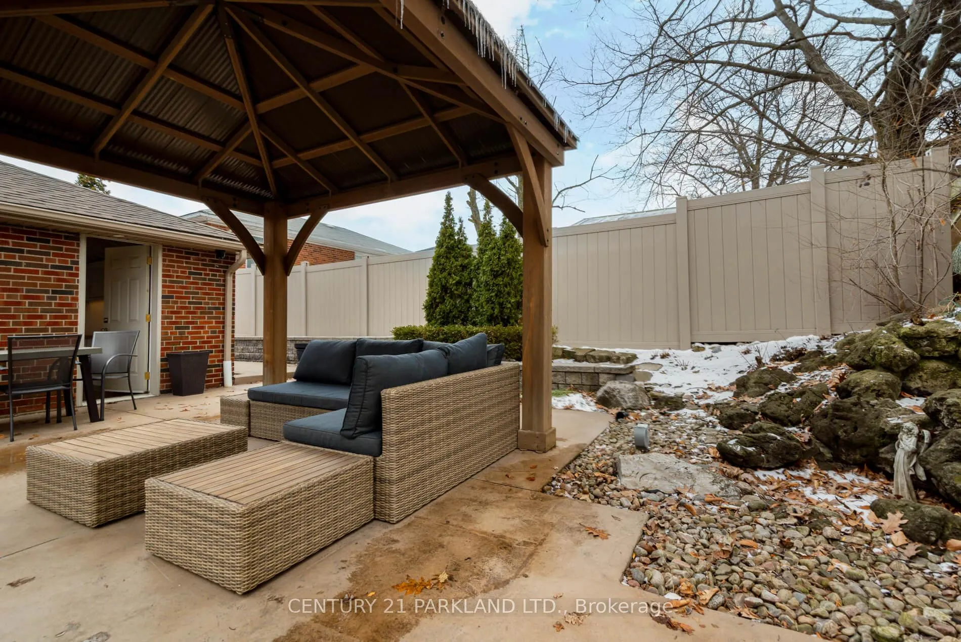 Photo 43 of 45 Deevale Road, North York, Downsview-Roding-CFB — HOMEH