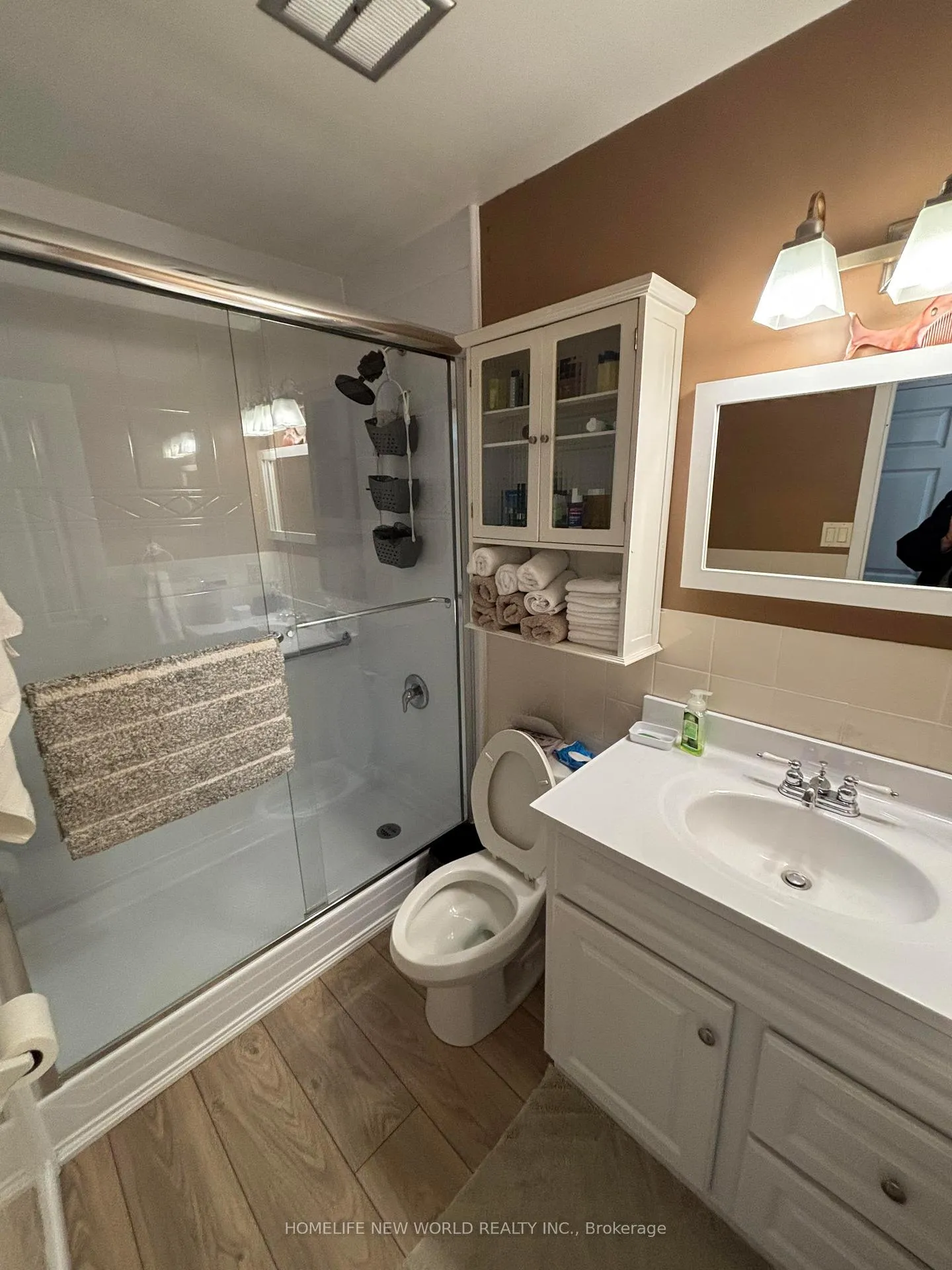 Photo 12 of Unit 402, 131 Taunton Road E, Oshawa, Centennial — HOMEH