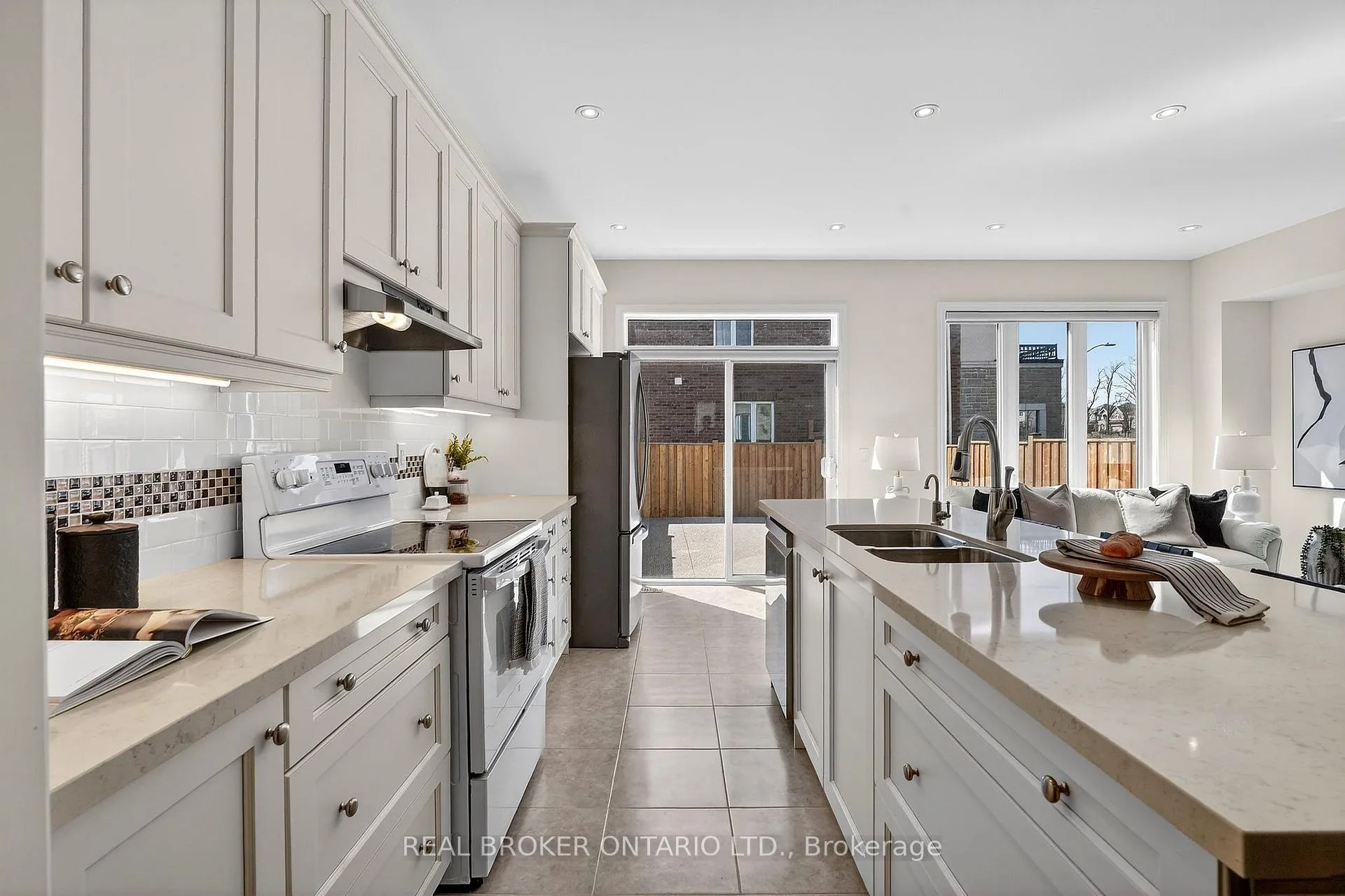 Photo 13 of 4 Beasley Grove, Hamilton, Meadowlands — HOMEH