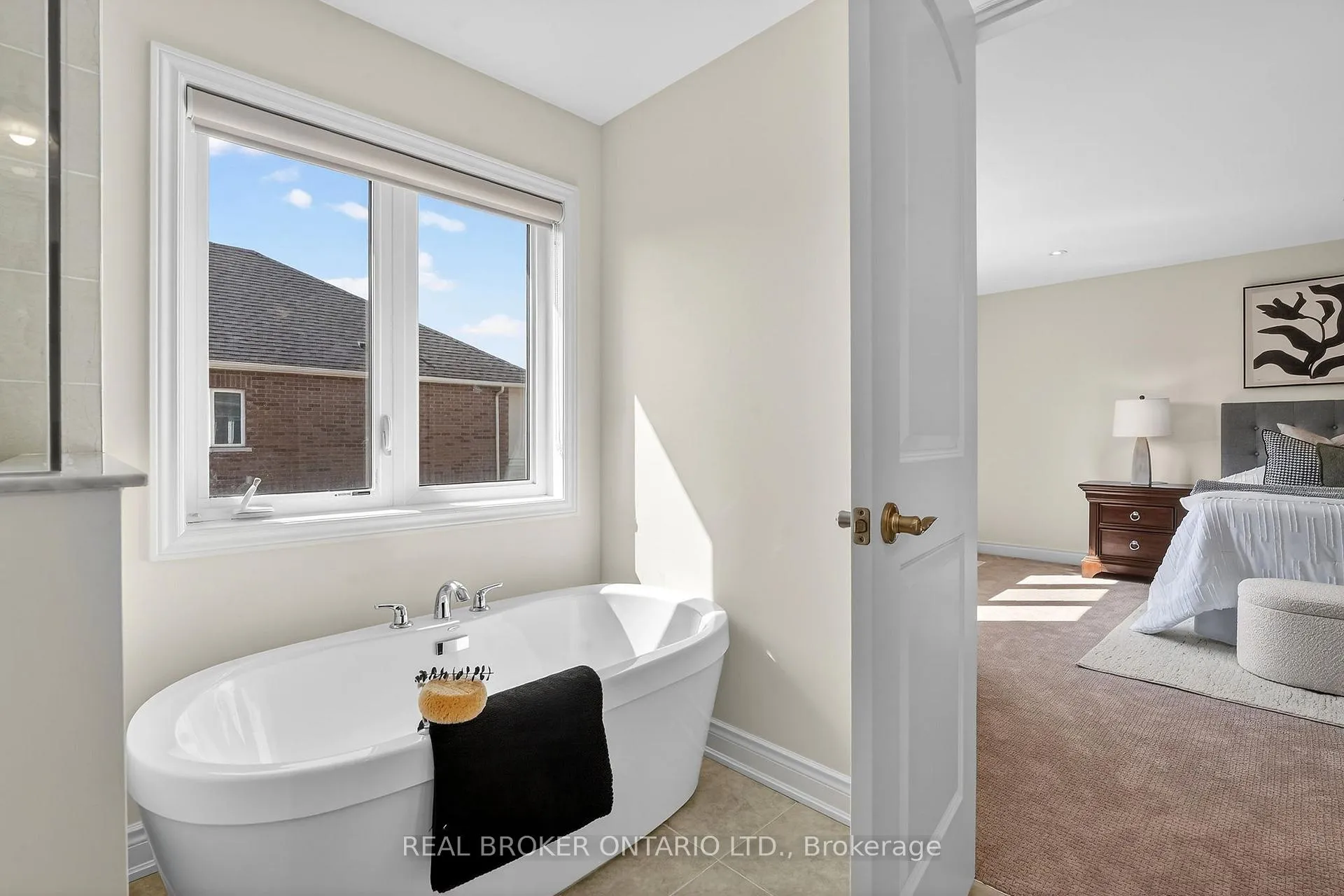 Photo 24 of 4 Beasley Grove, Hamilton, Meadowlands — HOMEH