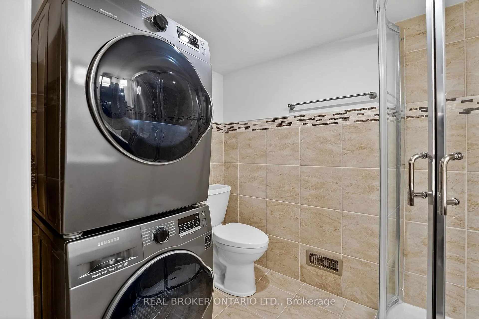 Photo 36 of 4 Beasley Grove, Hamilton, Meadowlands — HOMEH