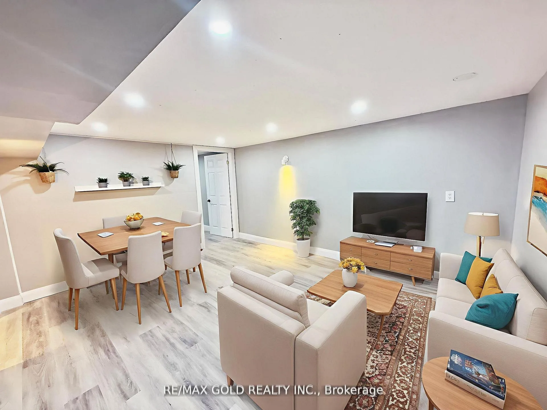 Photo 9 of Unit Lower, 156 Mooregate Crescent, Kitchener, Victoria Hills — HOMEH