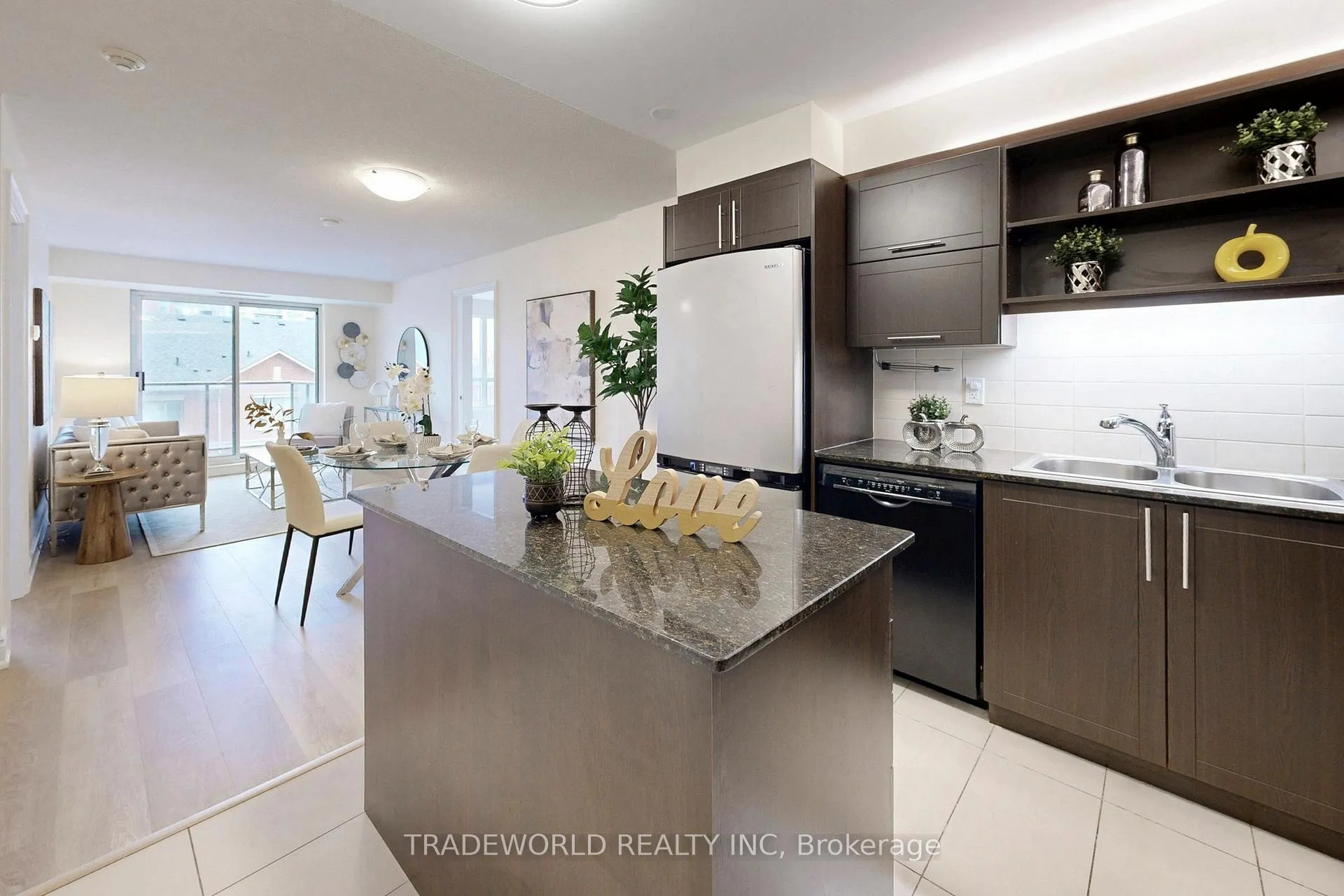 Photo 3 of Unit 502, 39 Galleria Parkway, Markham, Commerce Valley — HOMEH