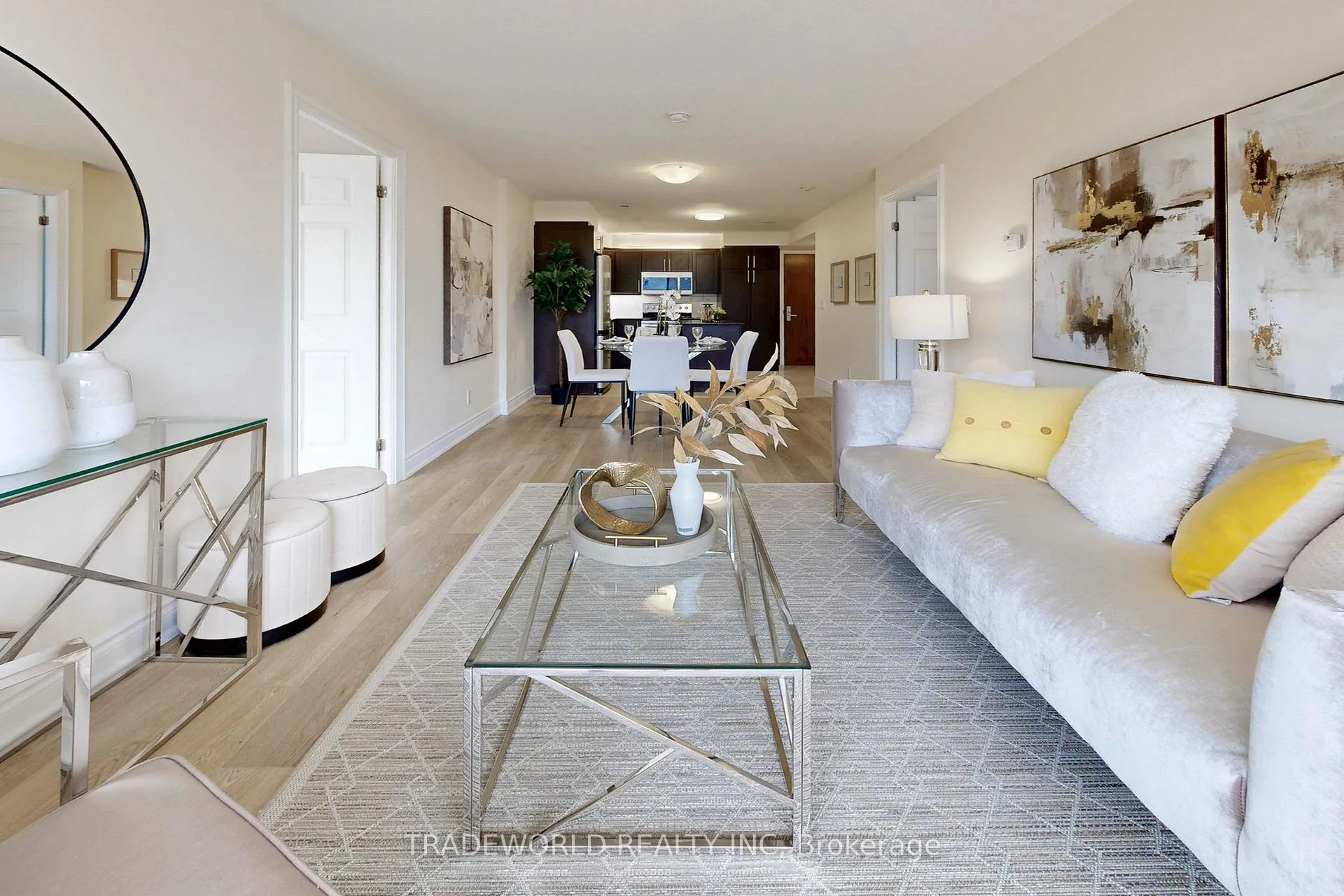 Photo 8 of Unit 502, 39 Galleria Parkway, Markham, Commerce Valley — HOMEH