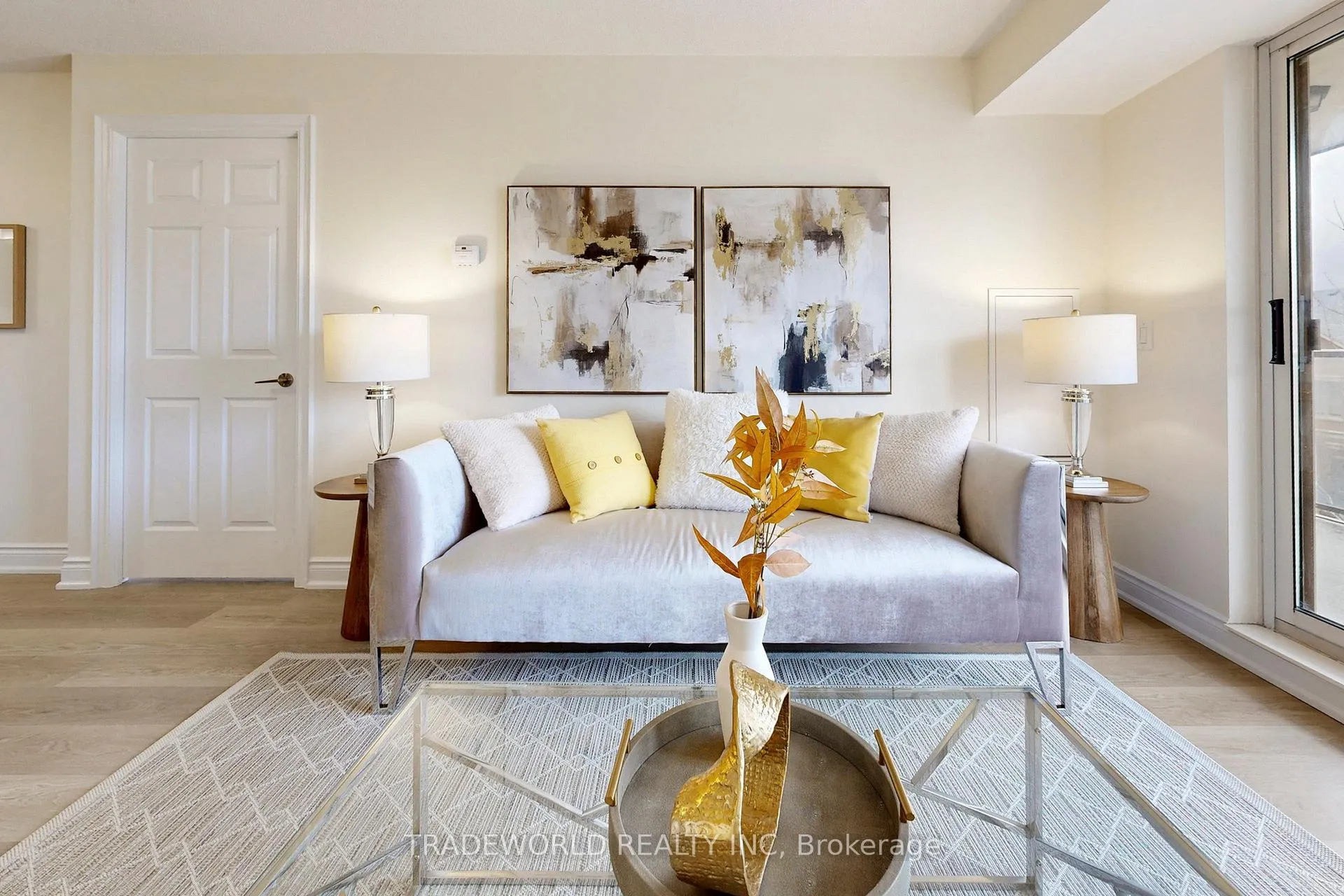 Photo 9 of Unit 502, 39 Galleria Parkway, Markham, Commerce Valley — HOMEH
