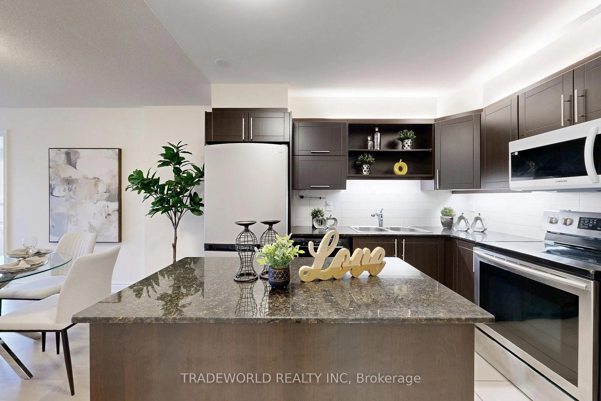 Photo 13 of Unit 502, 39 Galleria Parkway, Markham, Commerce Valley — HOMEH