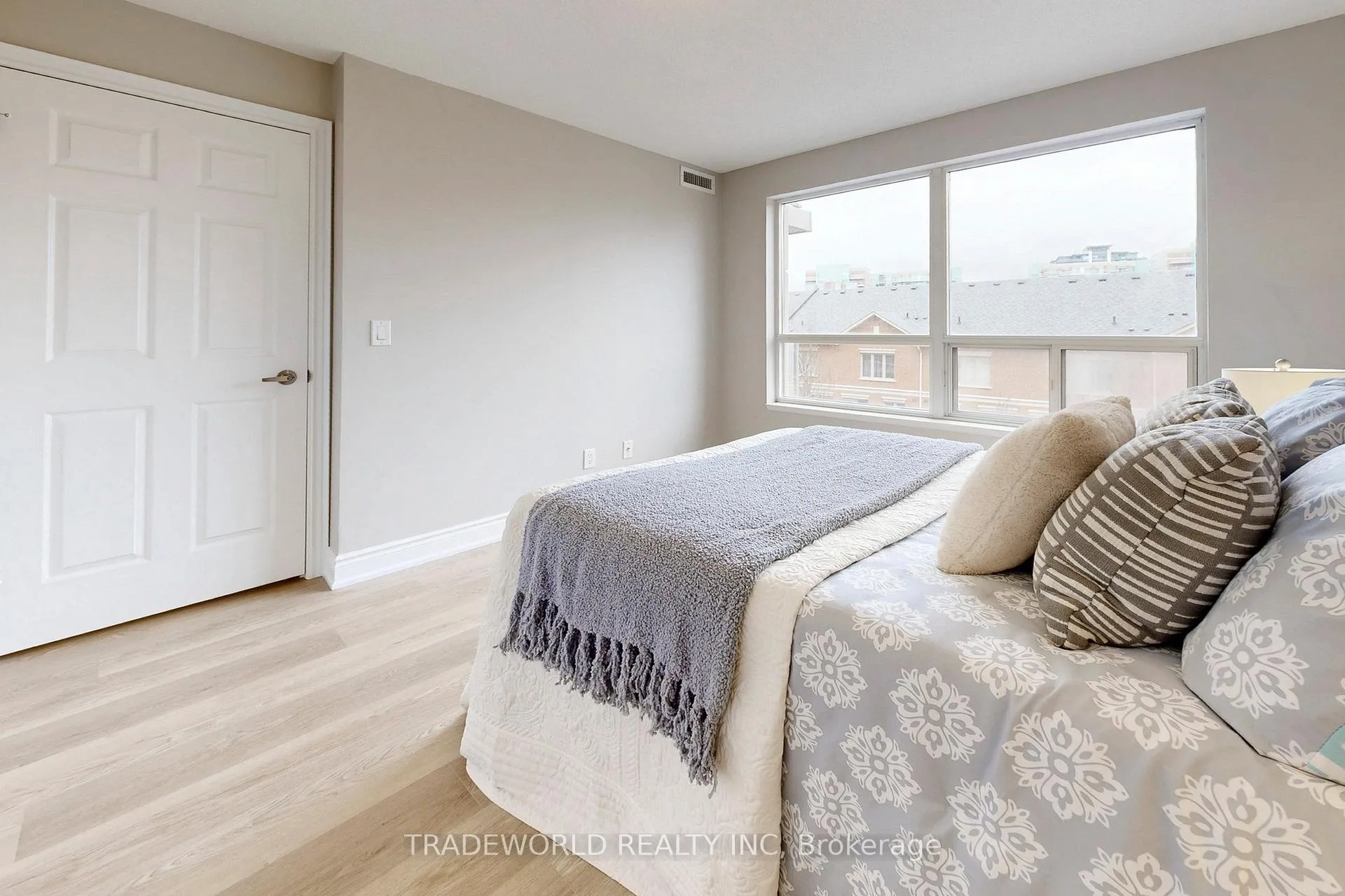 Photo 24 of Unit 502, 39 Galleria Parkway, Markham, Commerce Valley — HOMEH