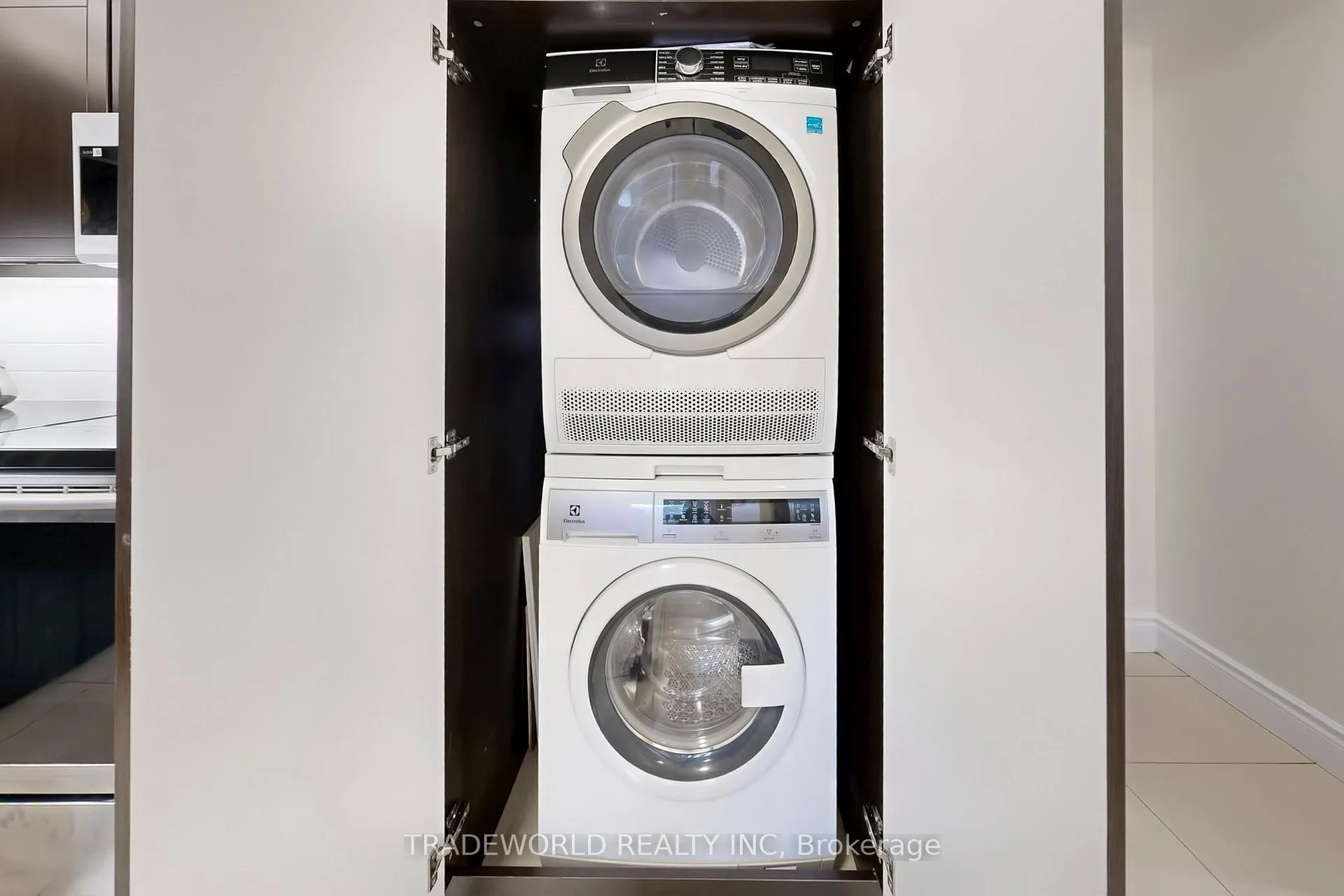 Photo 27 of Unit 502, 39 Galleria Parkway, Markham, Commerce Valley — HOMEH