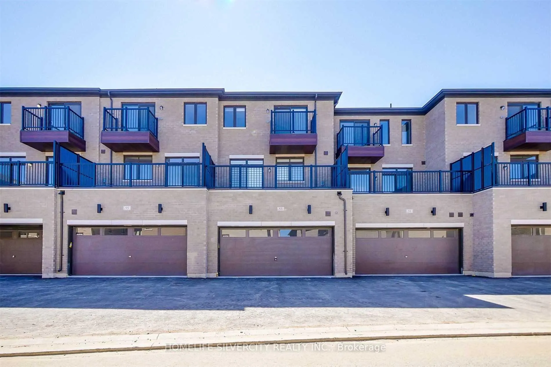 Photo 2 of 53 Ravenbury Street, Brampton, Bram East — HOMEH