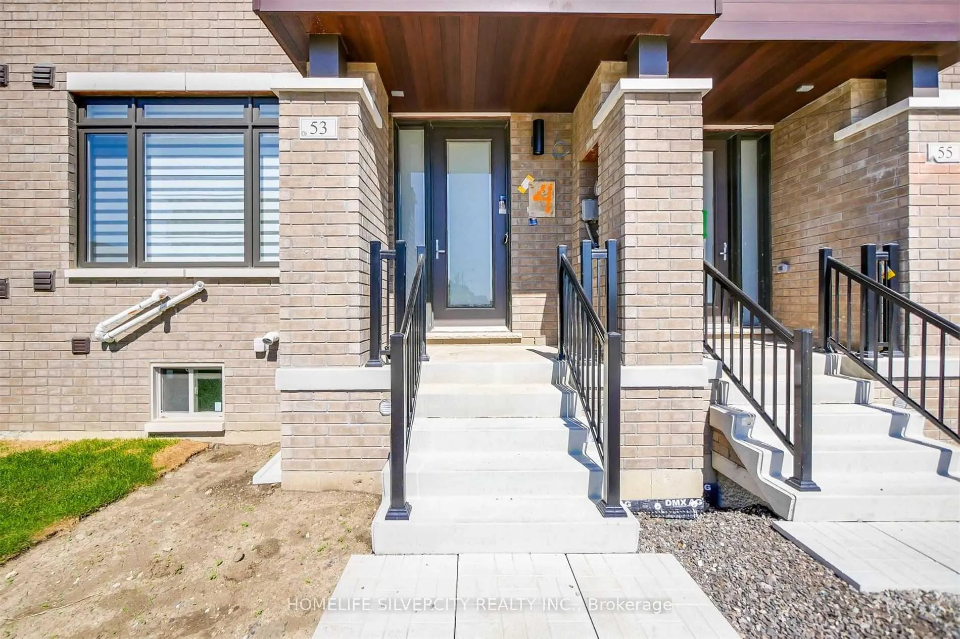 Photo 3 of 53 Ravenbury Street, Brampton, Bram East — HOMEH