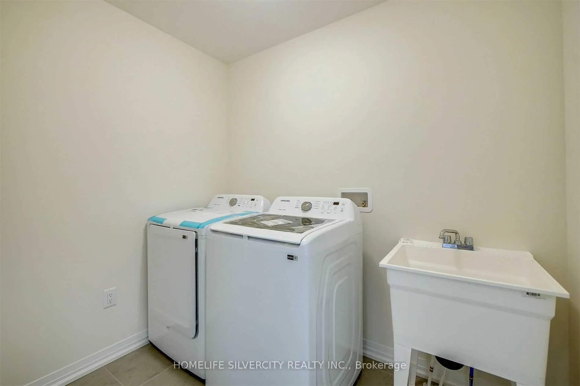 Photo 9 of 53 Ravenbury Street, Brampton, Bram East — HOMEH