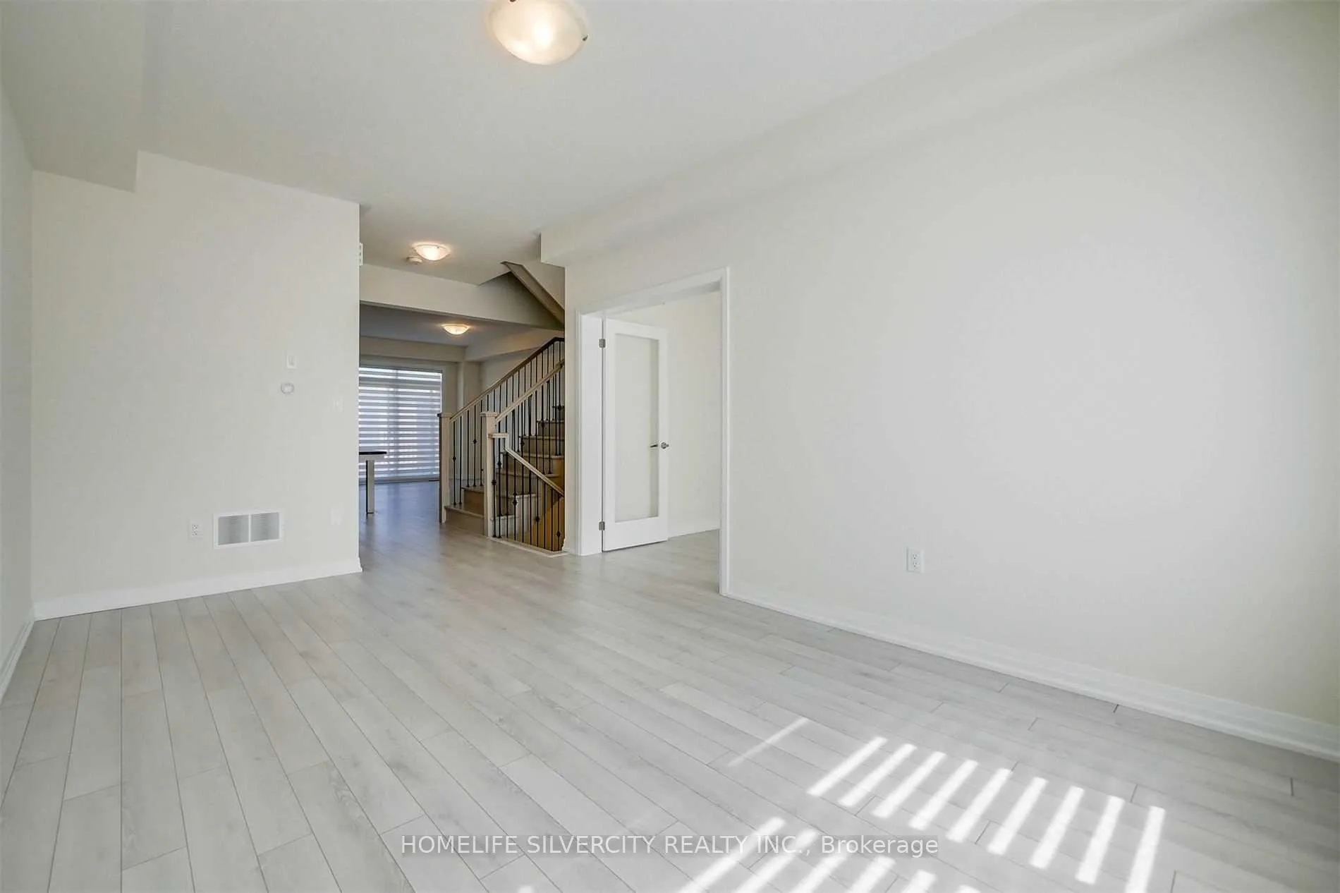 Photo 13 of 53 Ravenbury Street, Brampton, Bram East — HOMEH