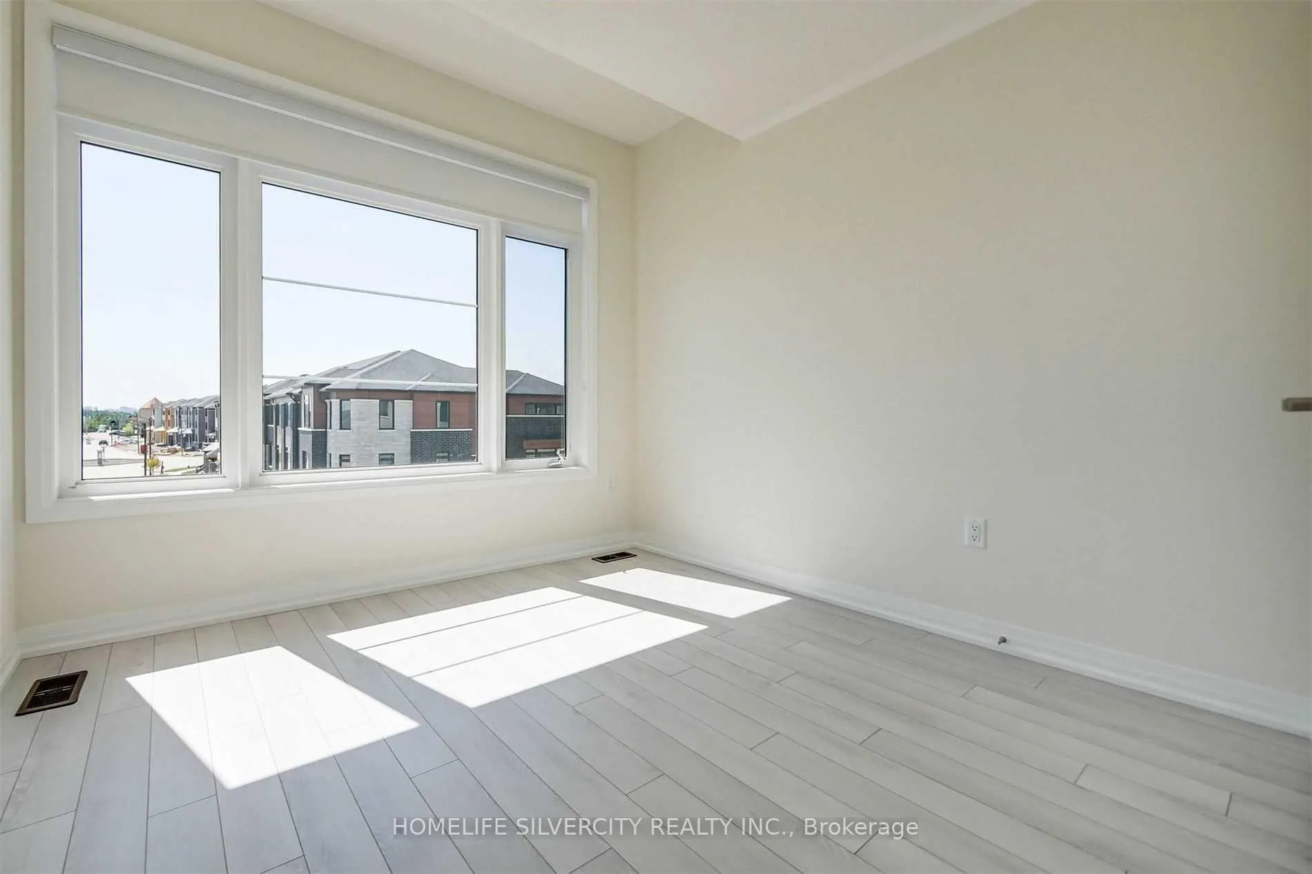 Photo 33 of 53 Ravenbury Street, Brampton, Bram East — HOMEH