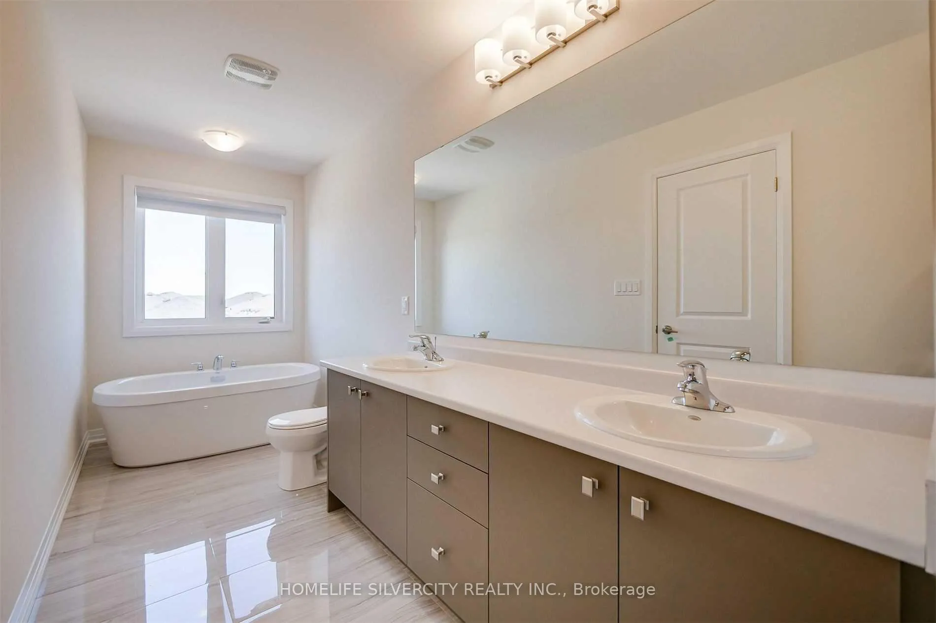 Photo 40 of 53 Ravenbury Street, Brampton, Bram East — HOMEH