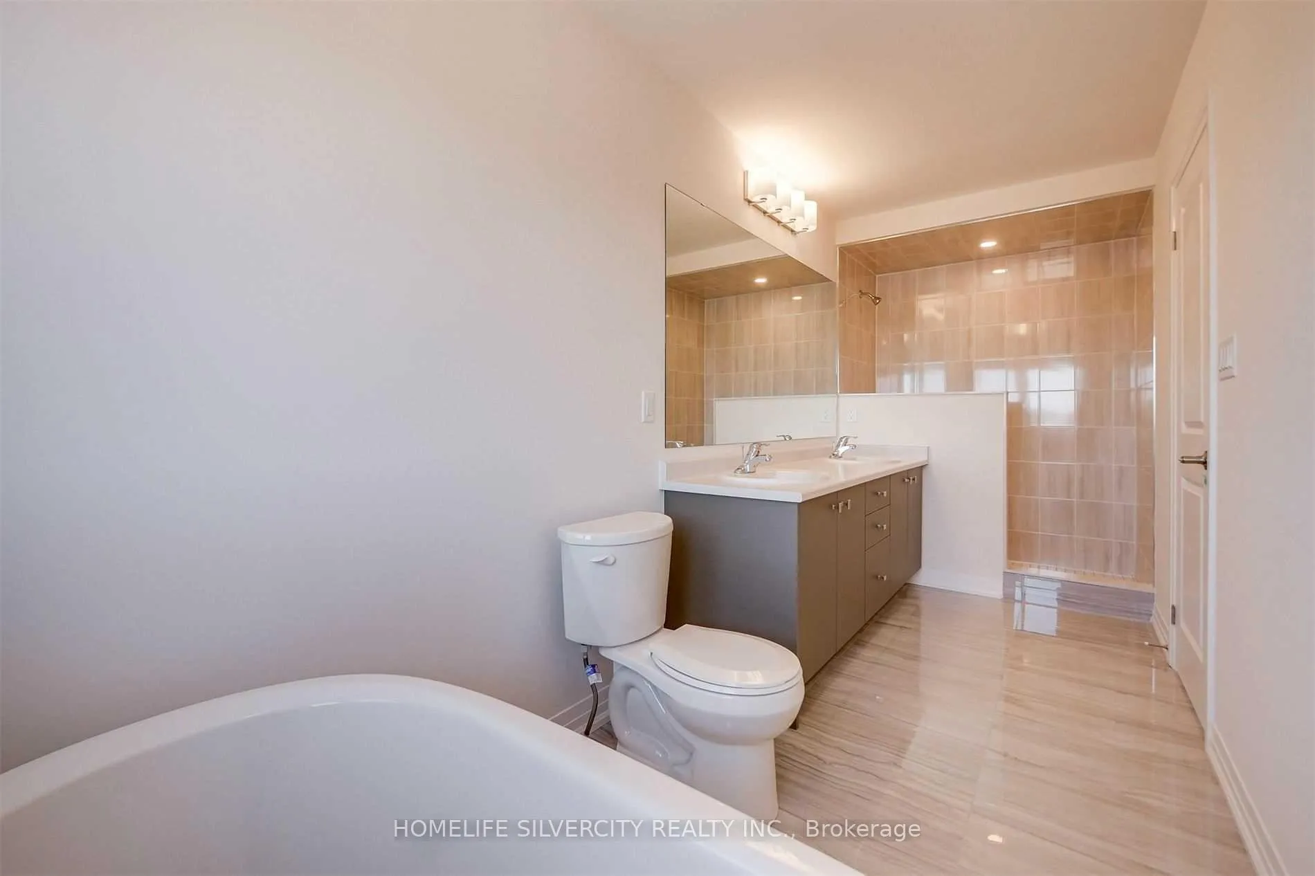 Photo 41 of 53 Ravenbury Street, Brampton, Bram East — HOMEH