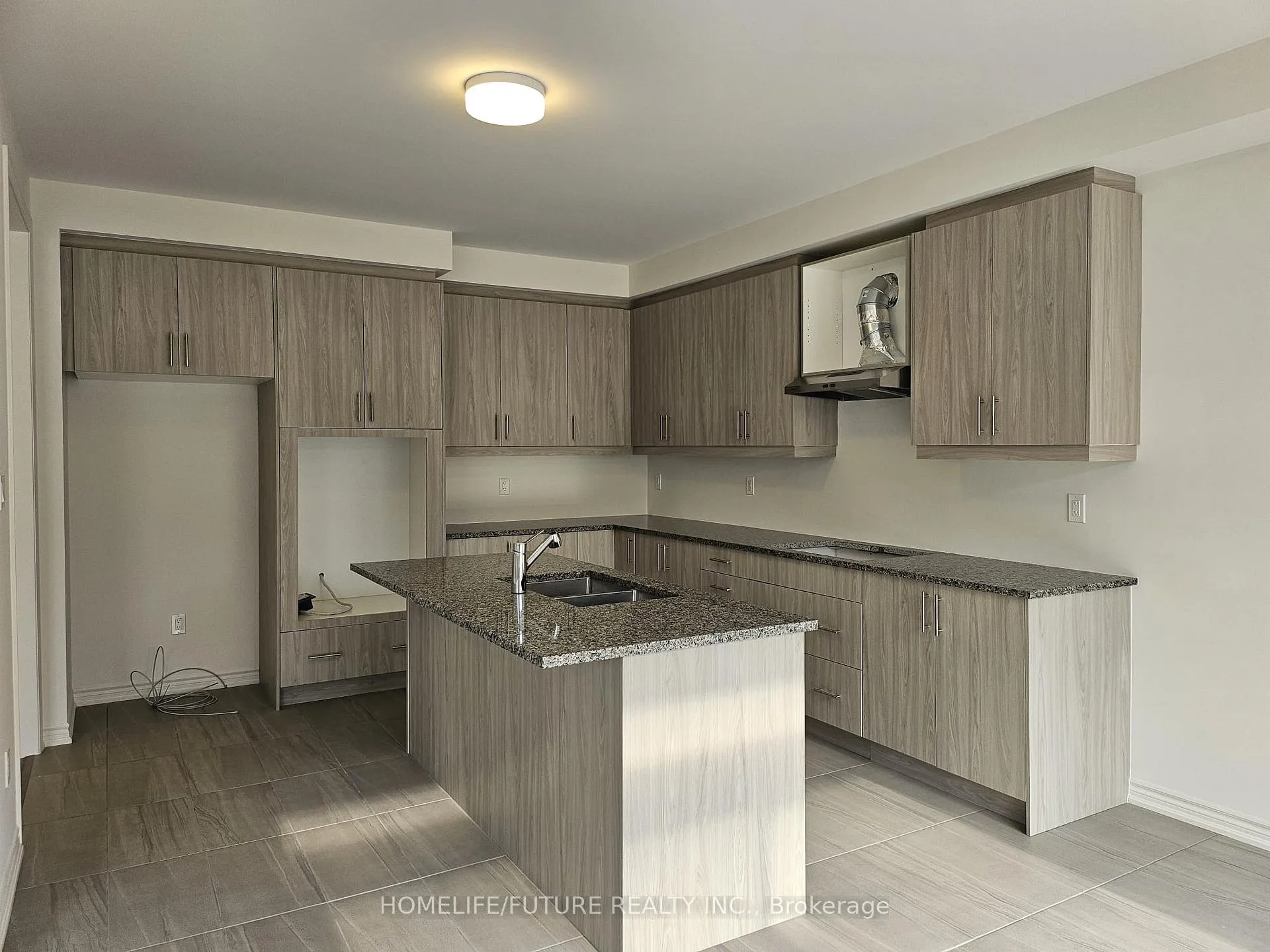 Photo 3 of 973 Trailsview Avenue, Cobourg — HOMEH