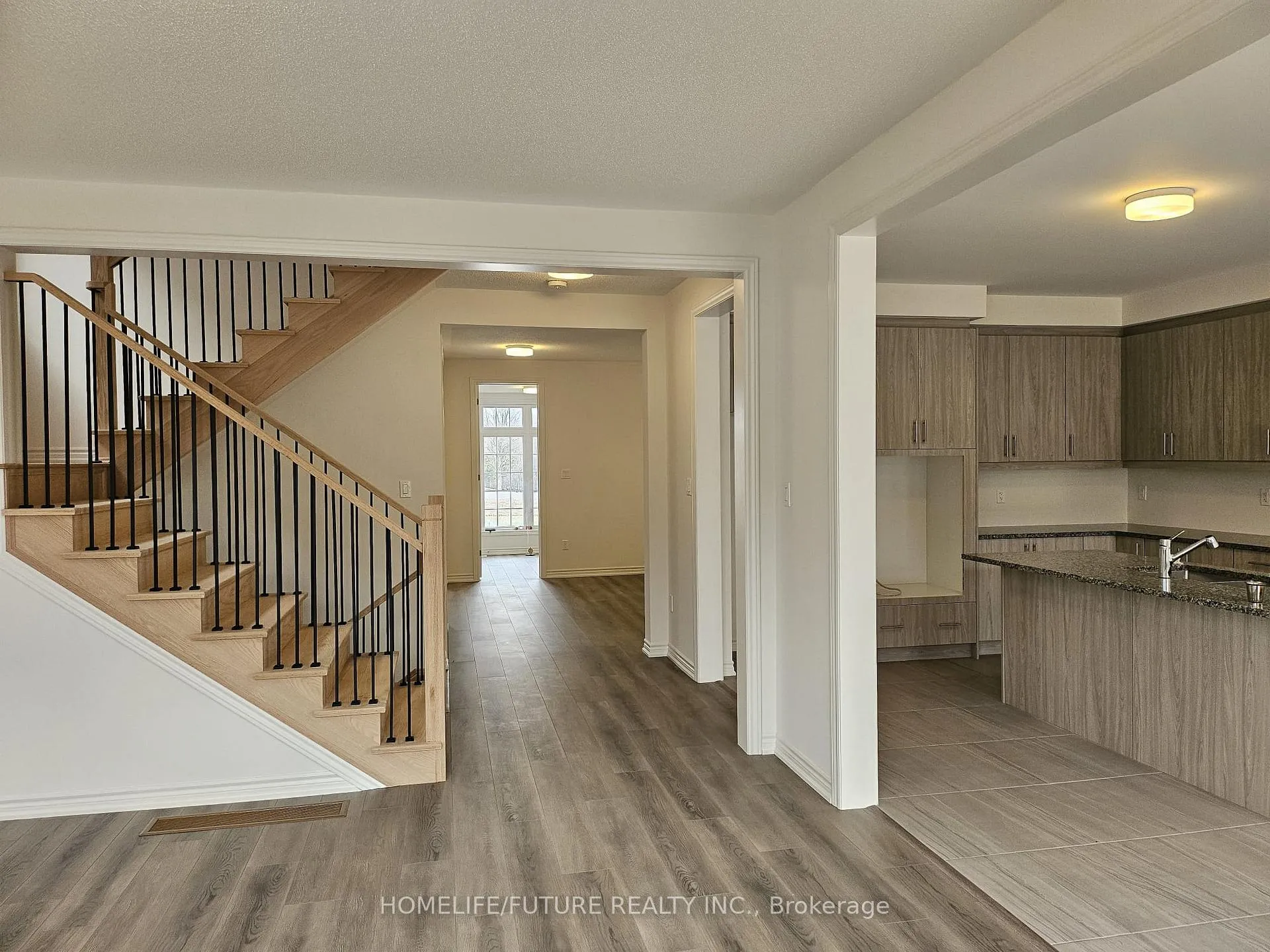 Photo 9 of 973 Trailsview Avenue, Cobourg — HOMEH