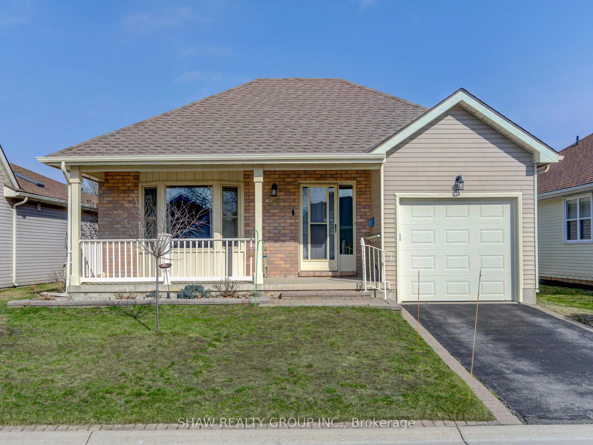 Photo 1 of 20 Edwin Crescent, Tillsonburg — HOMEH