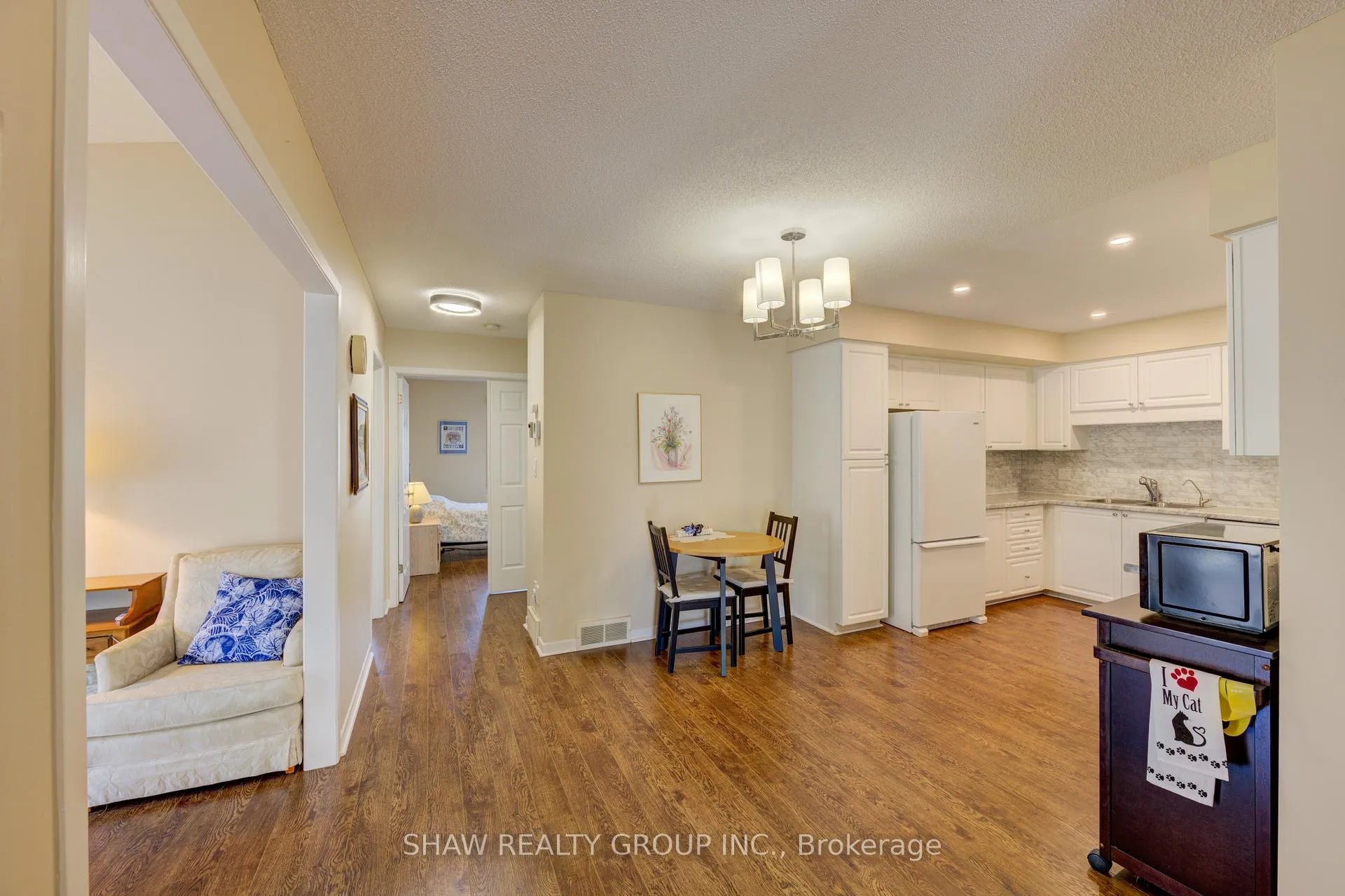 Photo 13 of 20 Edwin Crescent, Tillsonburg — HOMEH