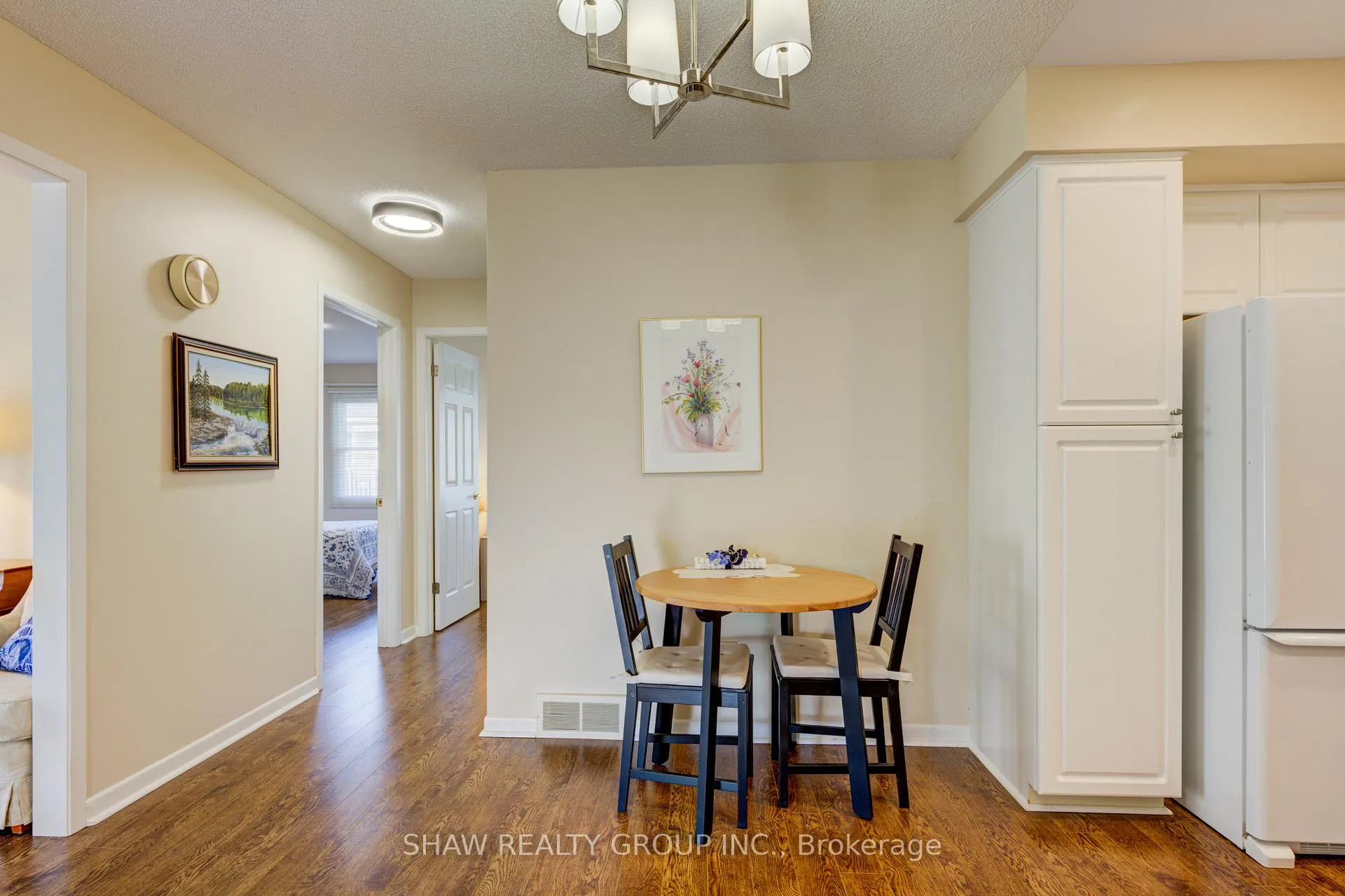 Photo 16 of 20 Edwin Crescent, Tillsonburg — HOMEH